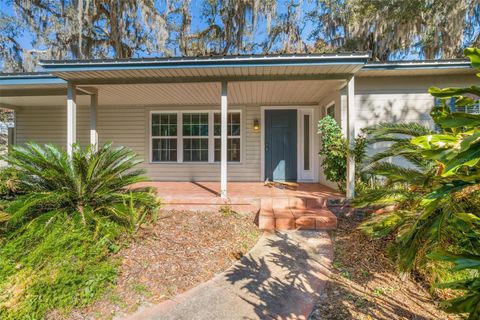 Photo of 412 Berwick Avenue, Temple Terrace, FL 33617 (MLS # TB8476262)