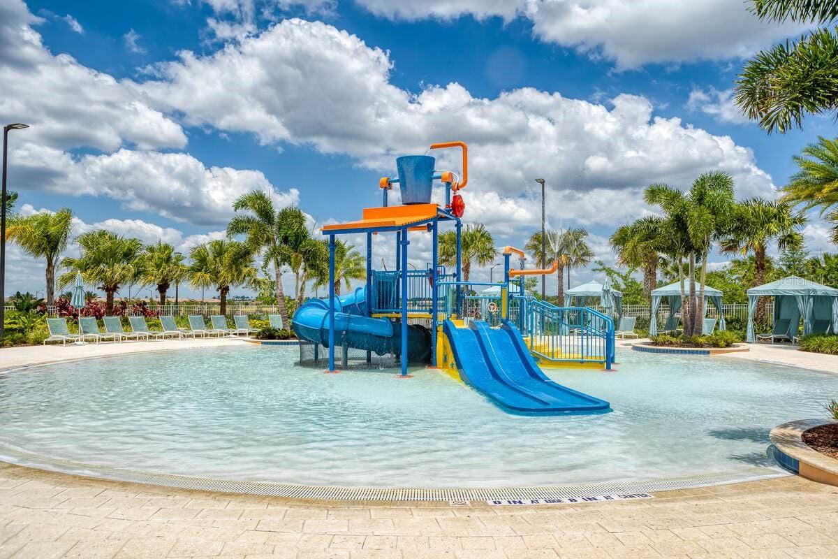 SOLARA RESORT VACATION VILLAS REP - Residential