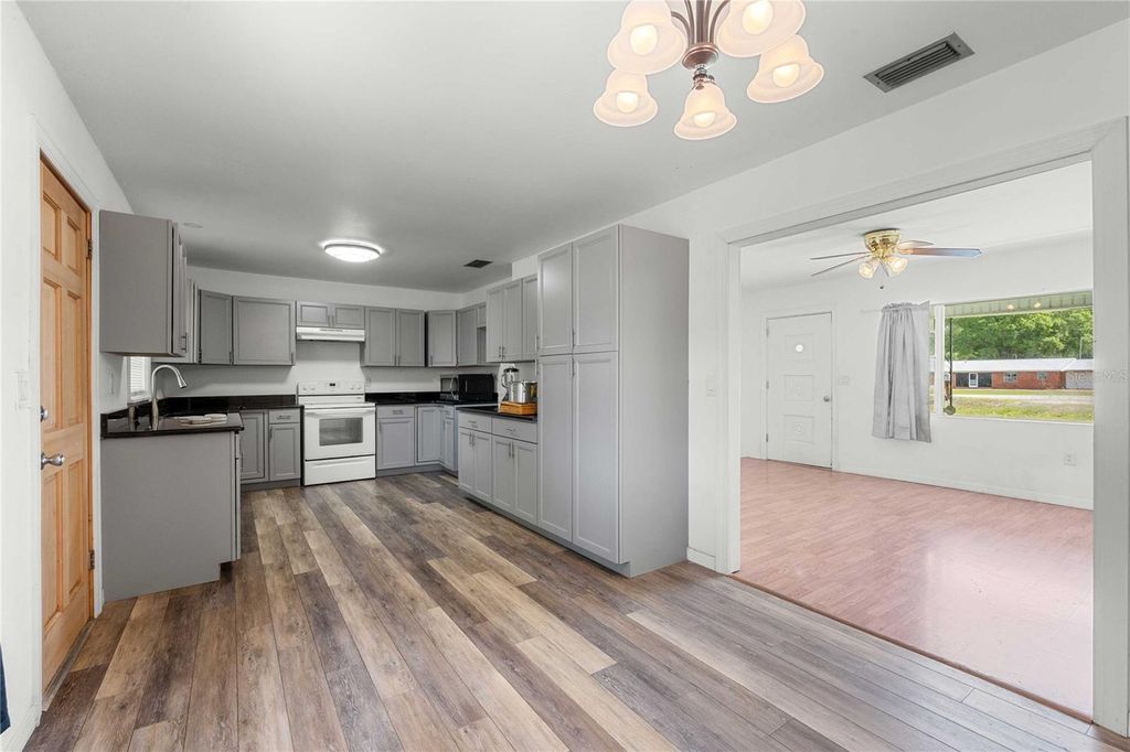 Photo of 14024 Cr 757, Webster, FL 33597 (MLS # G5110663)