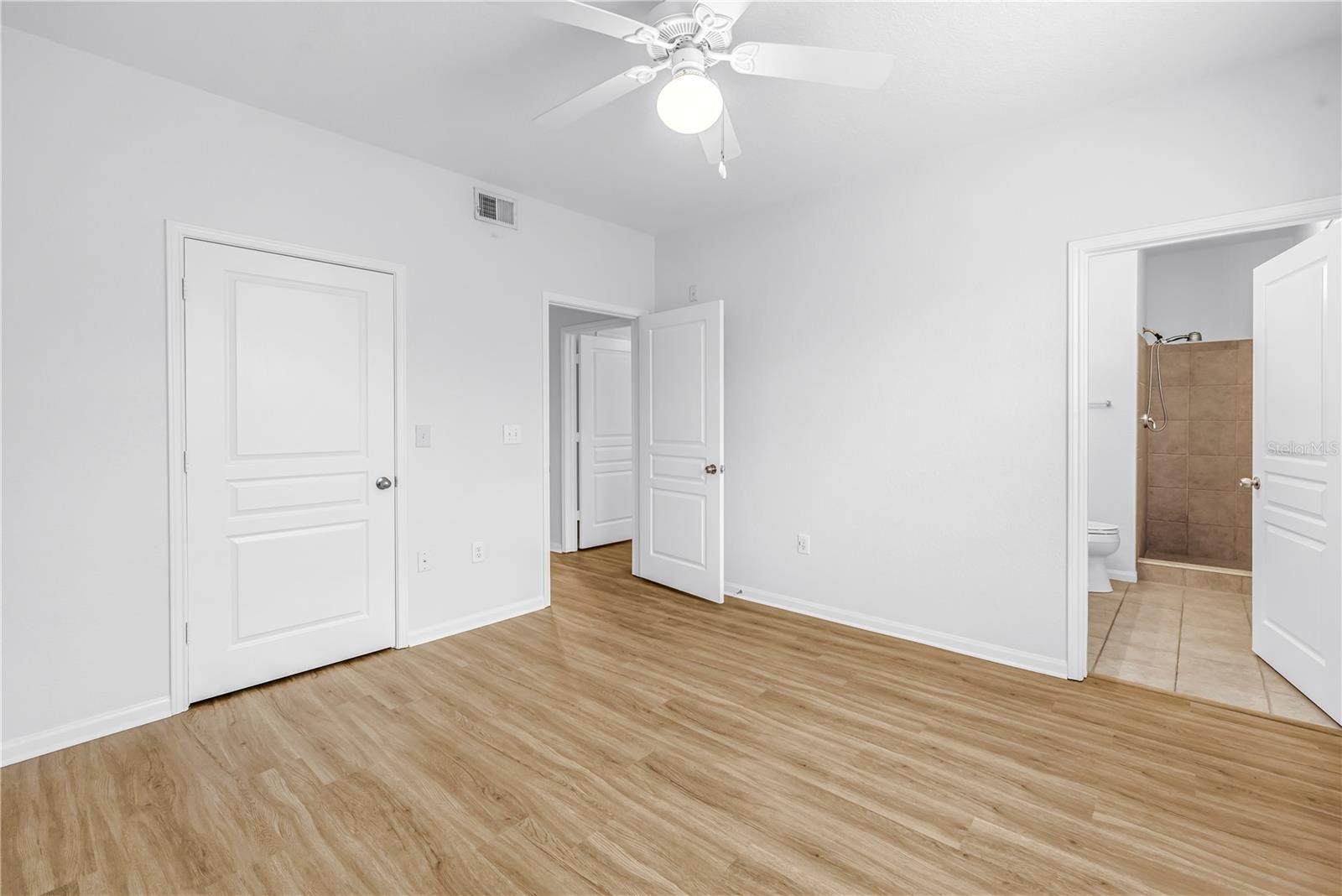 OXFORD PLACE AT TAMPA PALMS A - Residential