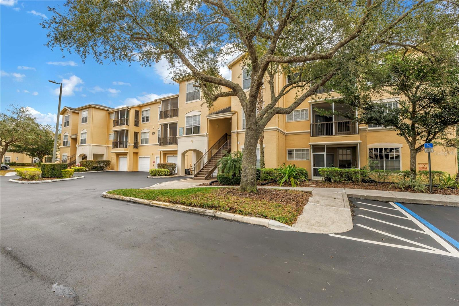 OXFORD PLACE AT TAMPA PALMS A - Residential
