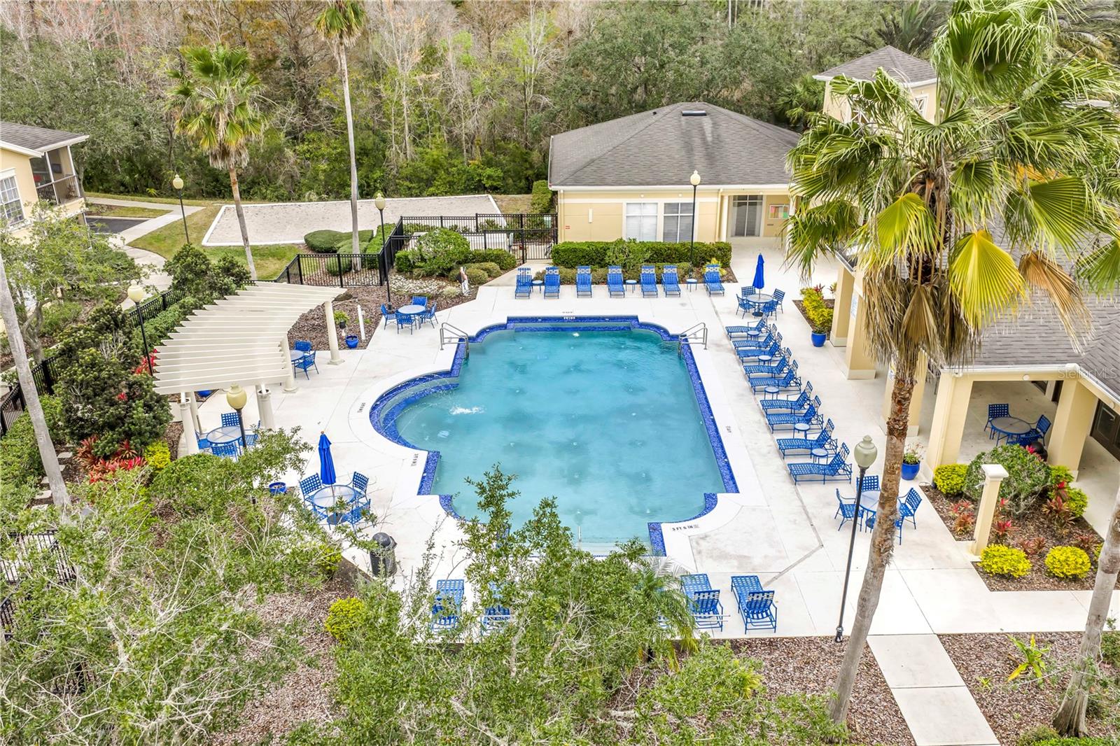 OXFORD PLACE AT TAMPA PALMS A - Residential