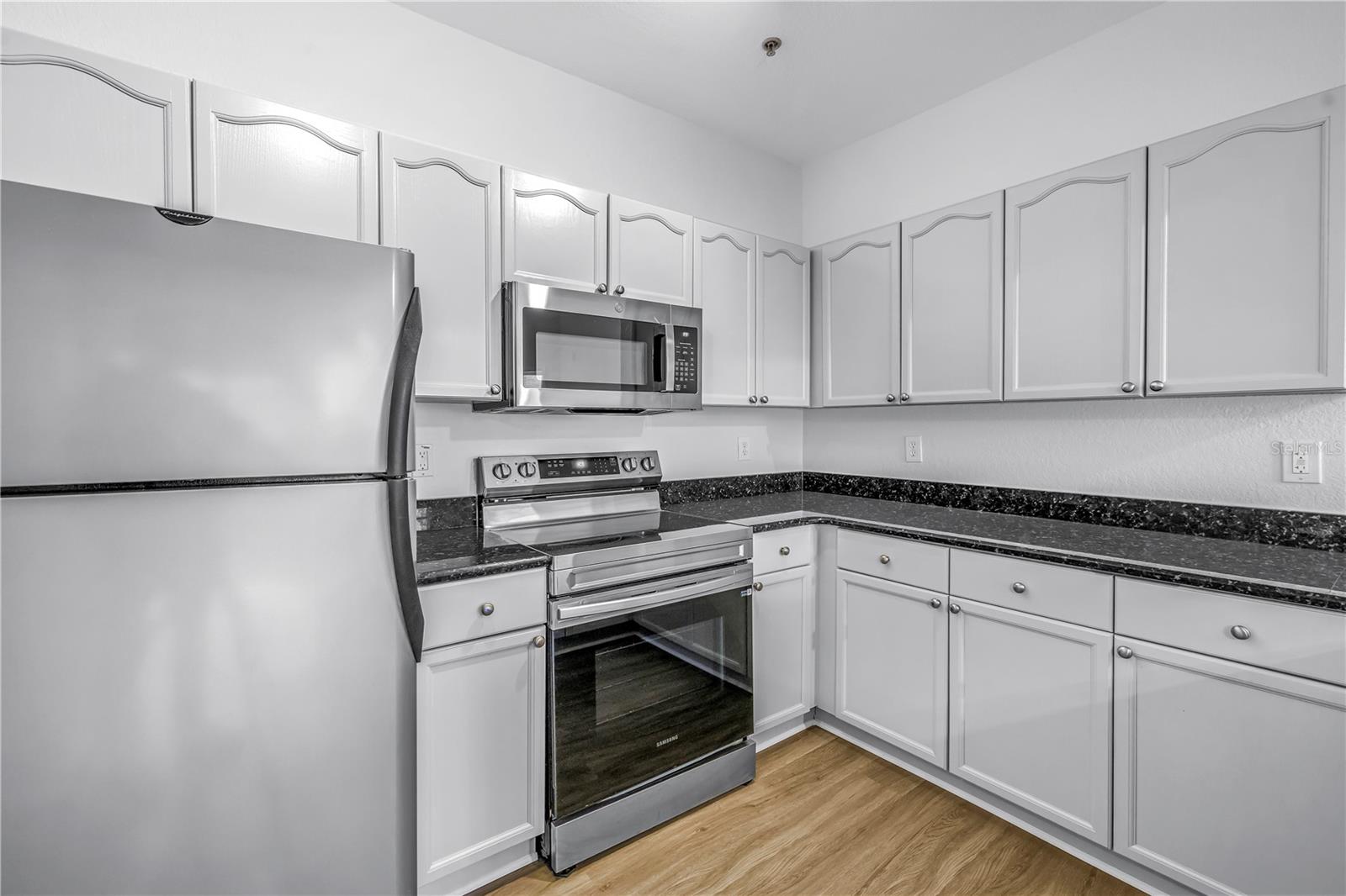 OXFORD PLACE AT TAMPA PALMS A - Residential