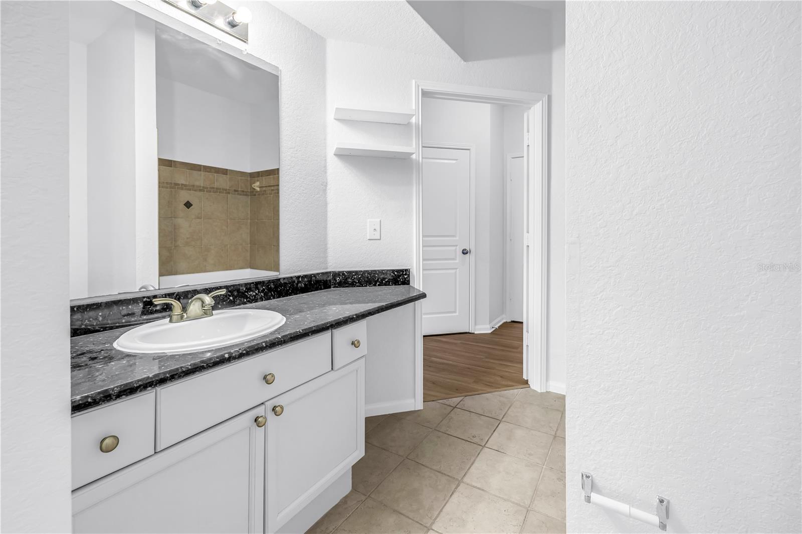 OXFORD PLACE AT TAMPA PALMS A - Residential