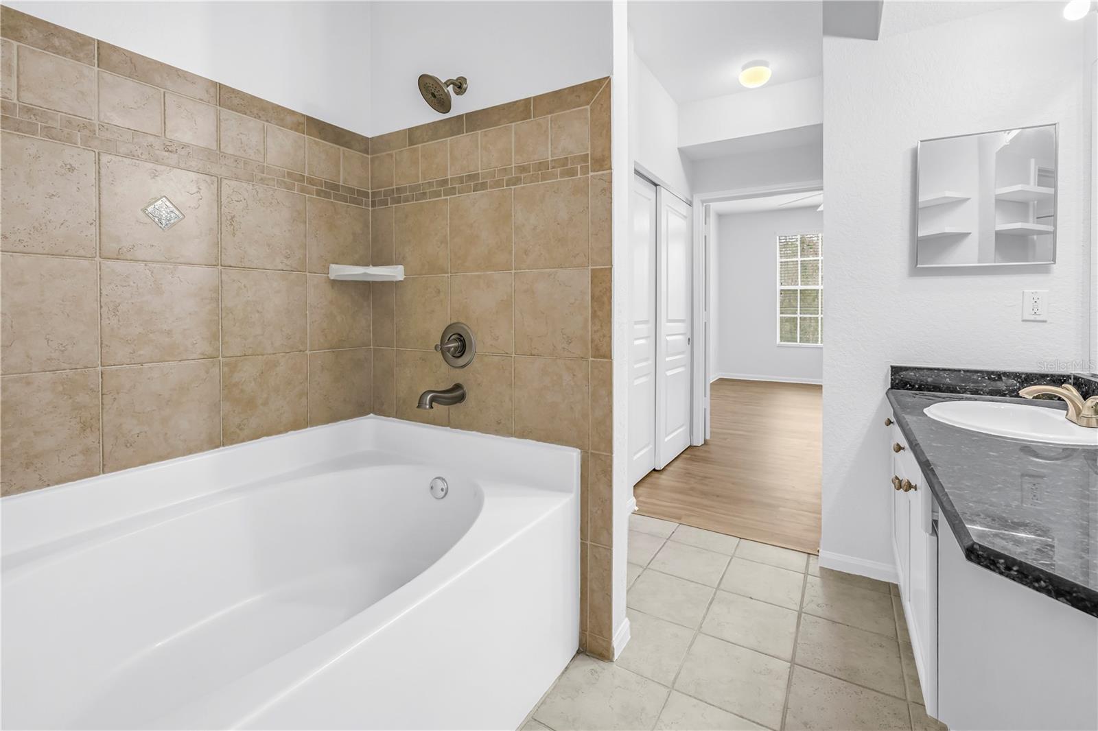 OXFORD PLACE AT TAMPA PALMS A - Residential