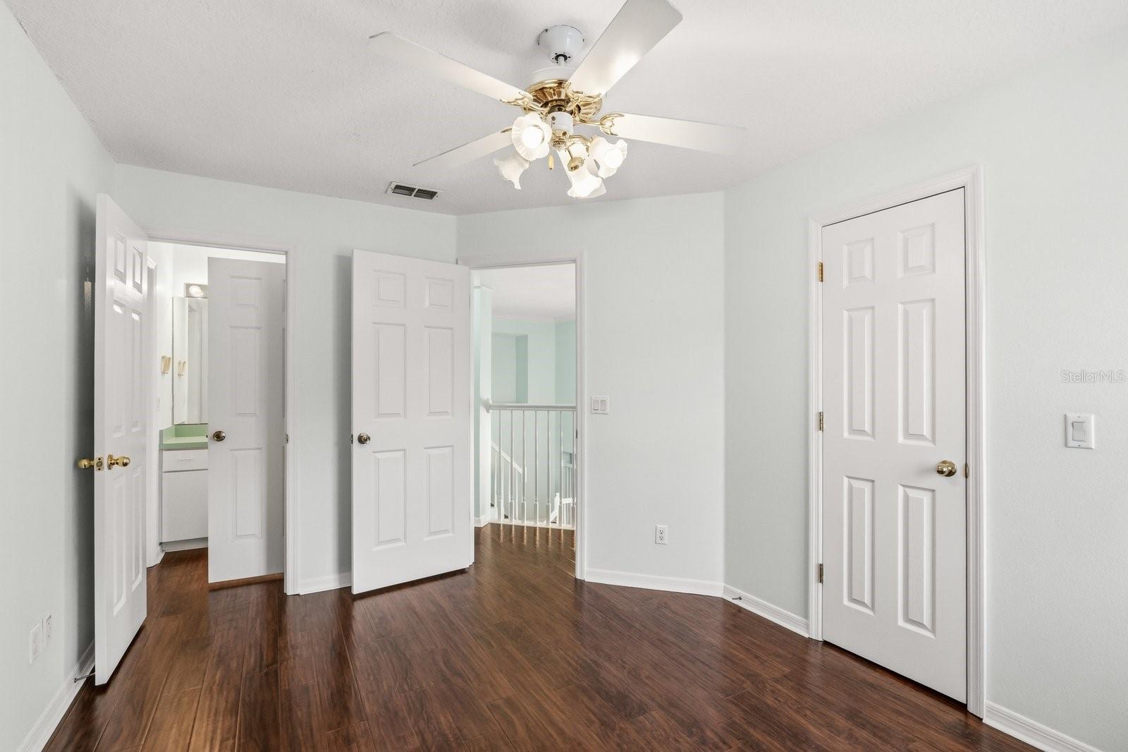 DIAMOND COVEB - Residential