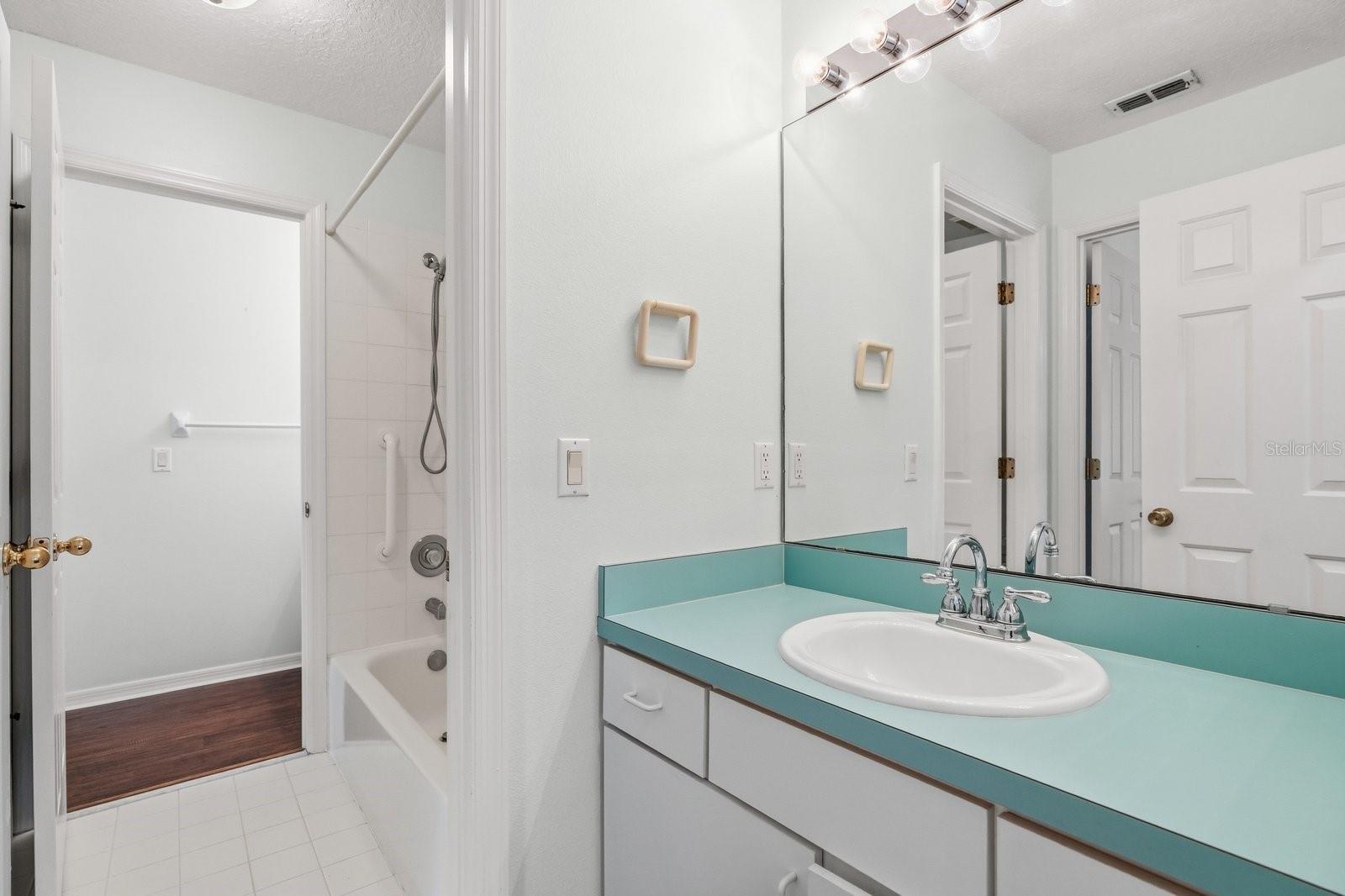 DIAMOND COVEB - Residential