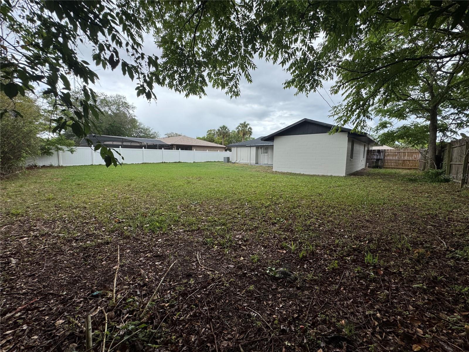 DELTONA LAKES UNIT 03 - Residential