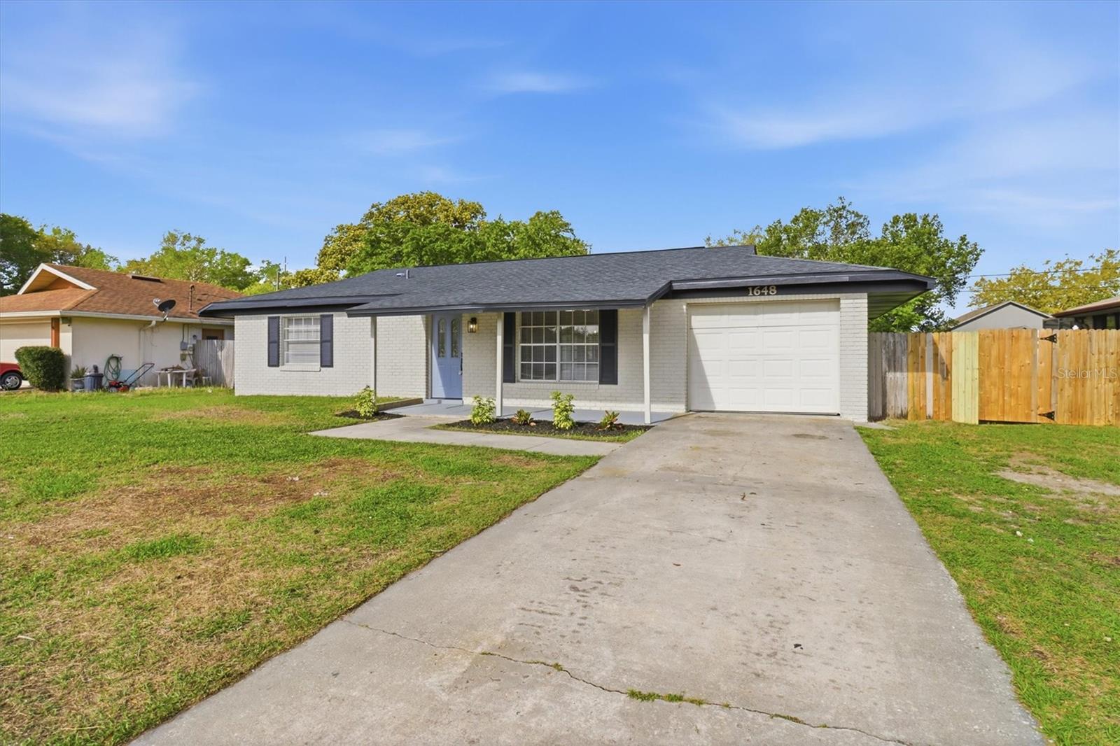 DELTONA LAKES UNIT 03 - Residential