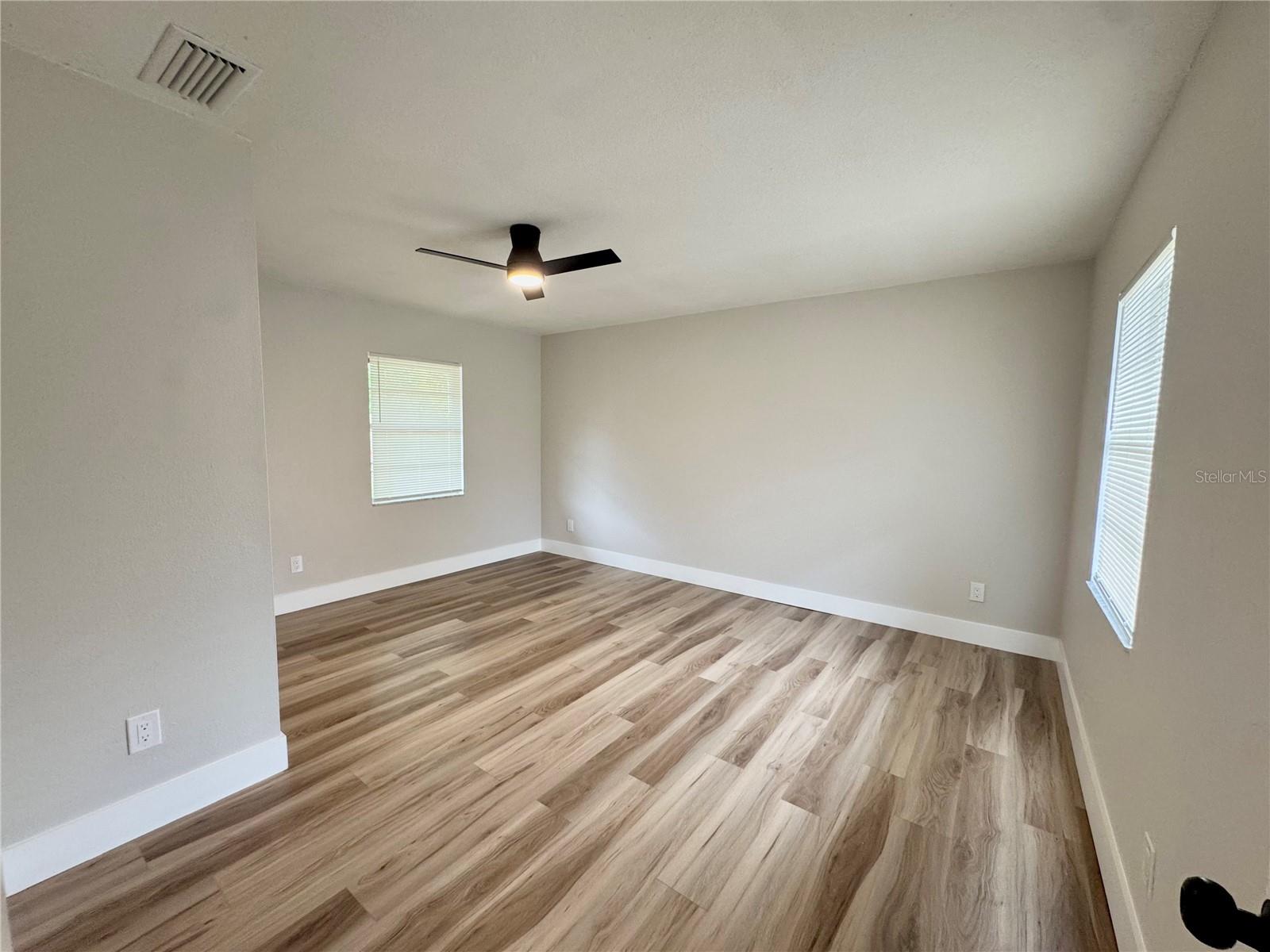 DELTONA LAKES UNIT 03 - Residential