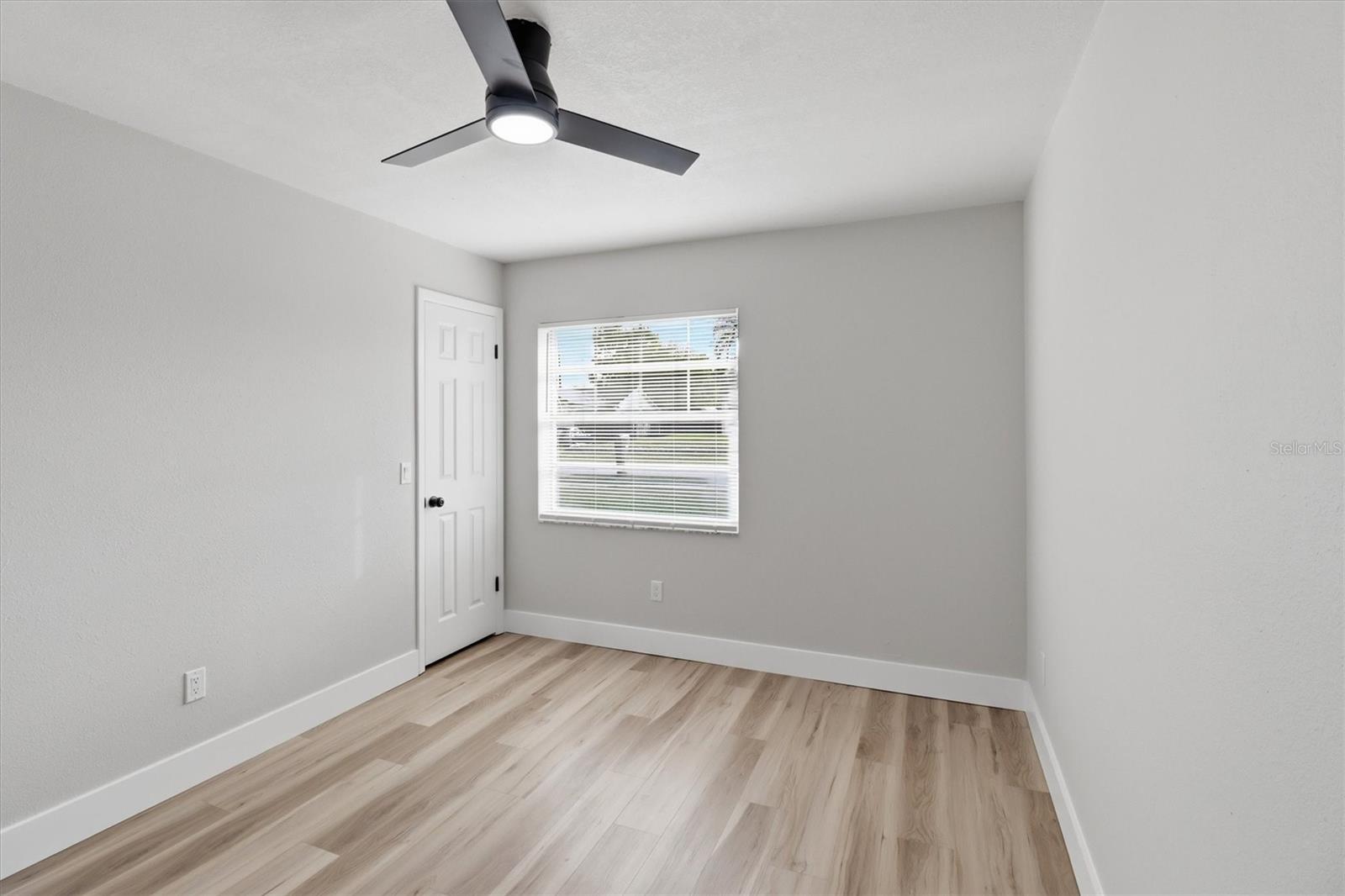 DELTONA LAKES UNIT 03 - Residential