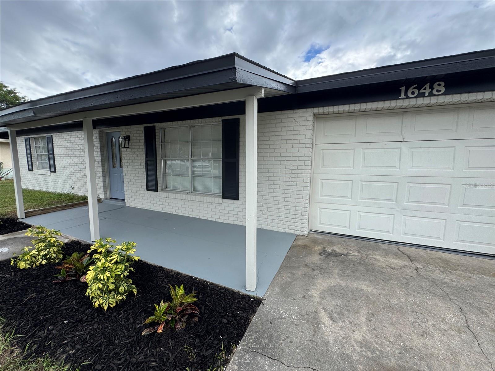 DELTONA LAKES UNIT 03 - Residential