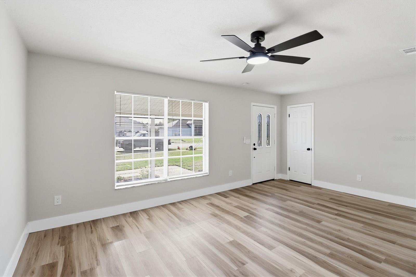 DELTONA LAKES UNIT 03 - Residential