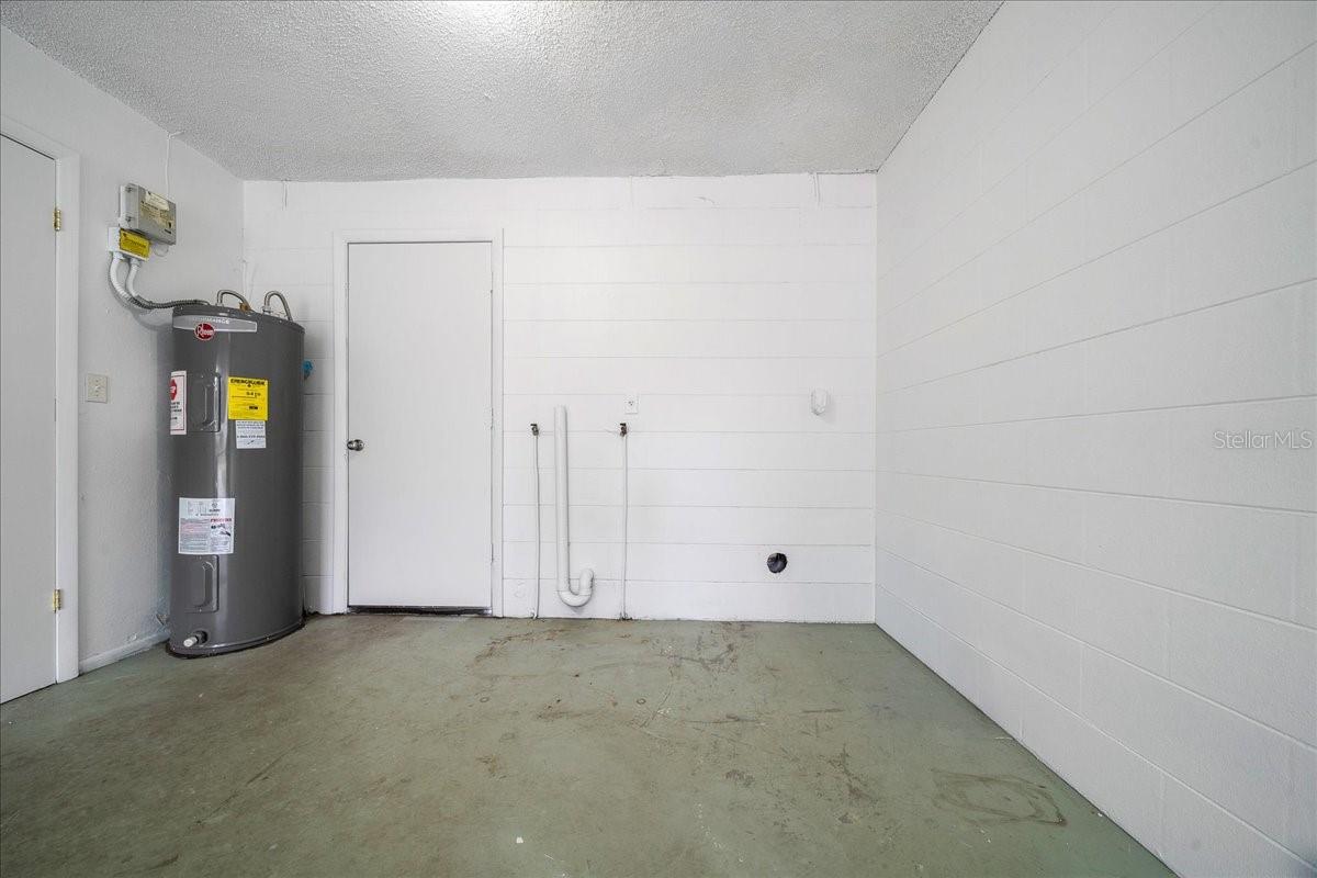 DELTONA LAKES UNIT 42 - Residential