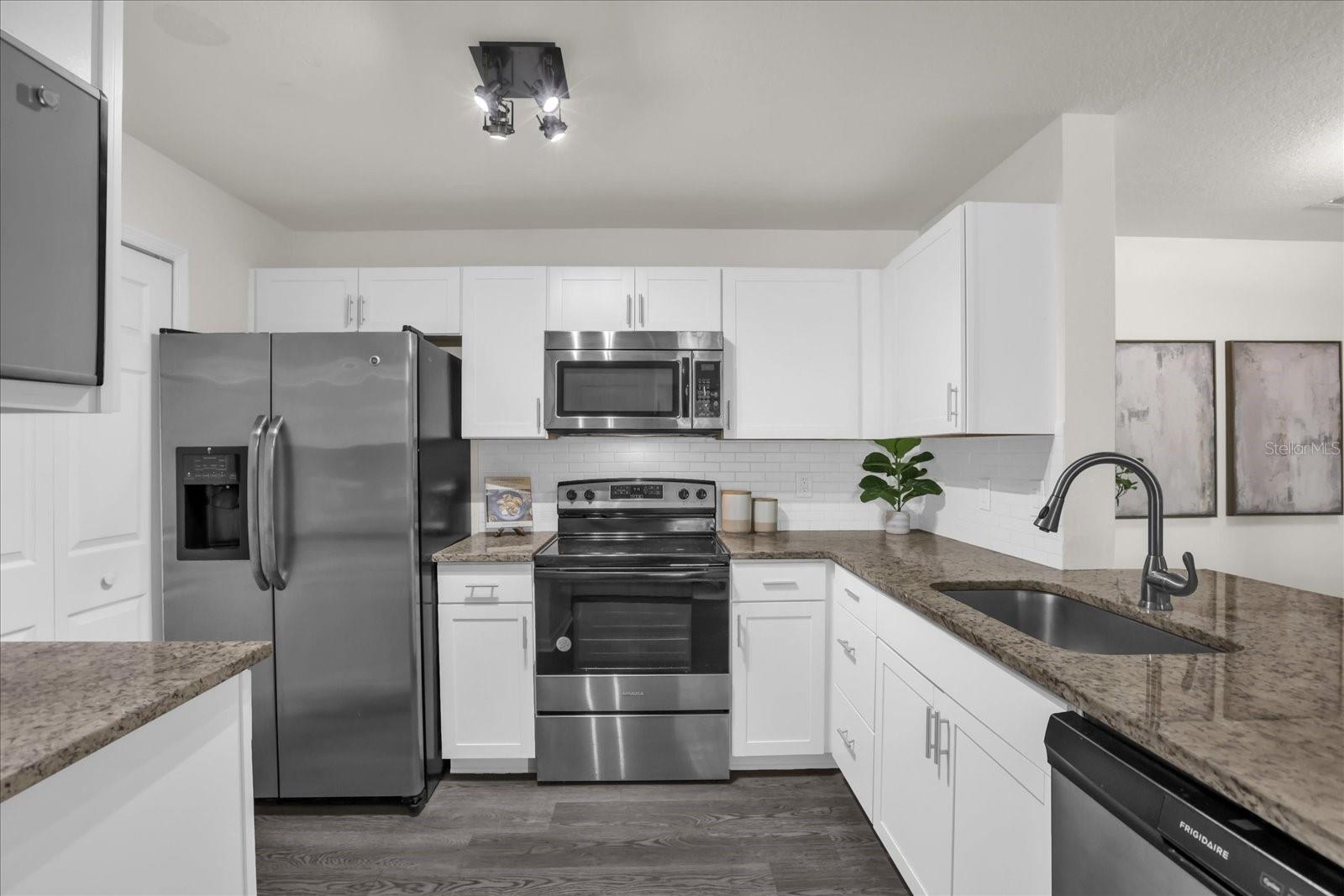 SAND LAKE PRIVATE RESIDENCES BLD - Residential Lease