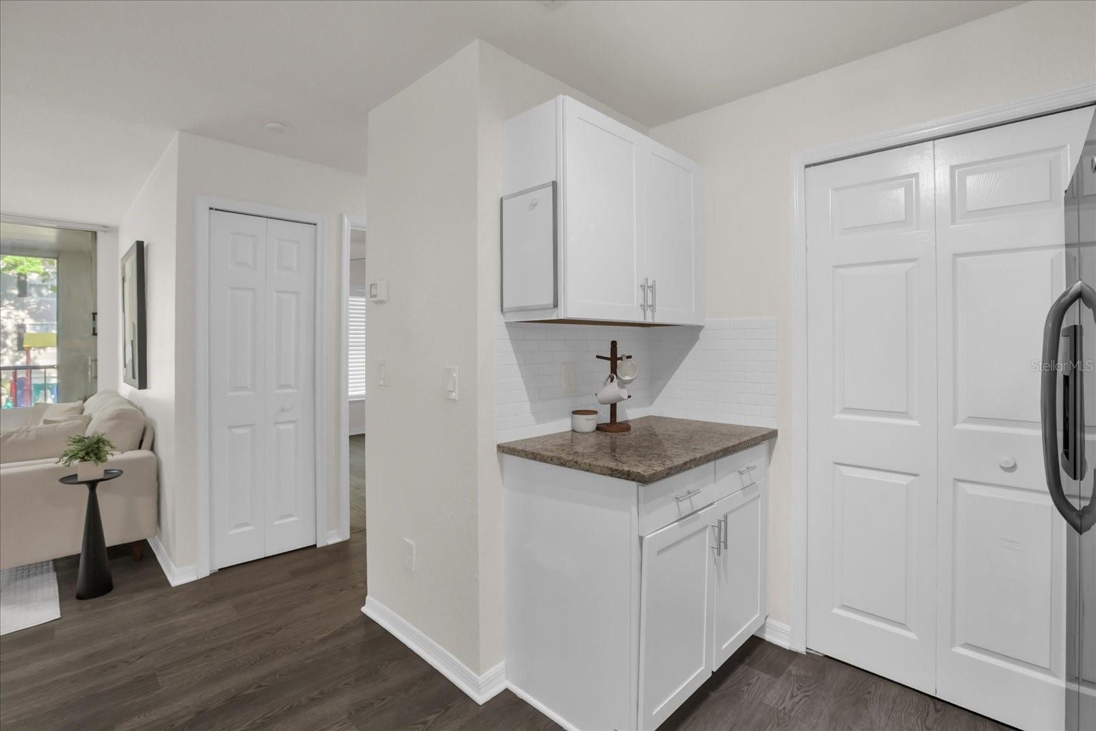 SAND LAKE PRIVATE RESIDENCES BLD - Residential Lease