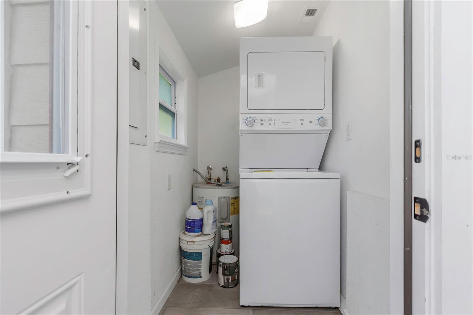 HAYNSWORTH HEIGHTS - Residential Lease