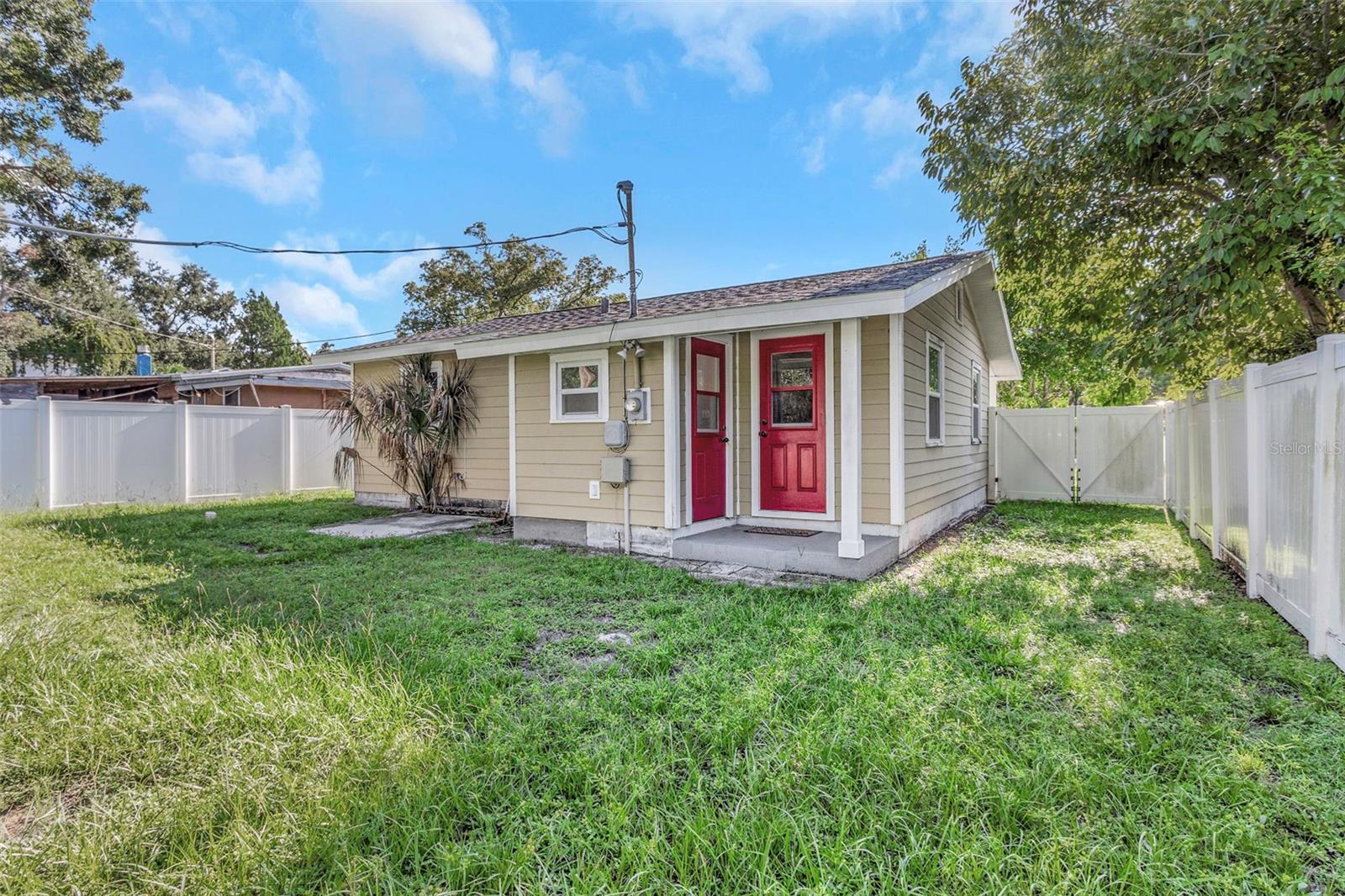 HAYNSWORTH HEIGHTS - Residential Lease