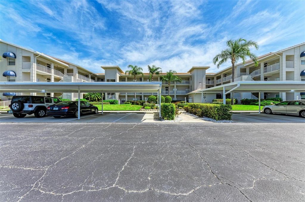 Photo of 9630 Club South Circle #6204, Sarasota, FL 34238 (MLS # A4669936)
