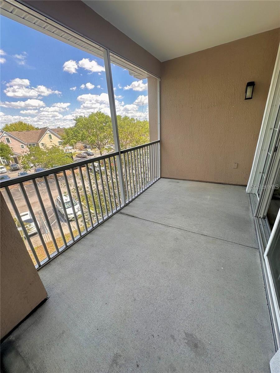 HAMPTONS/METROWEST - Residential Lease