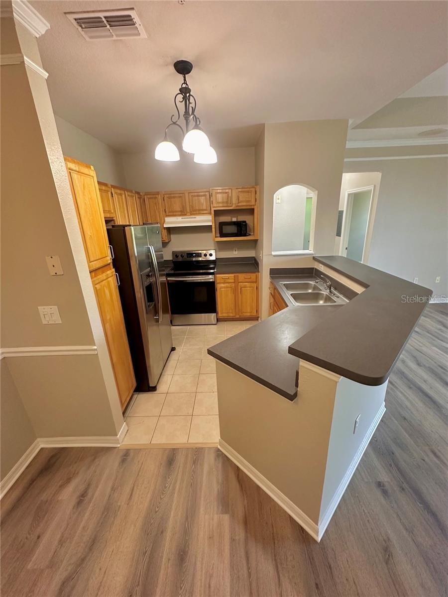 HAMPTONS/METROWEST - Residential Lease