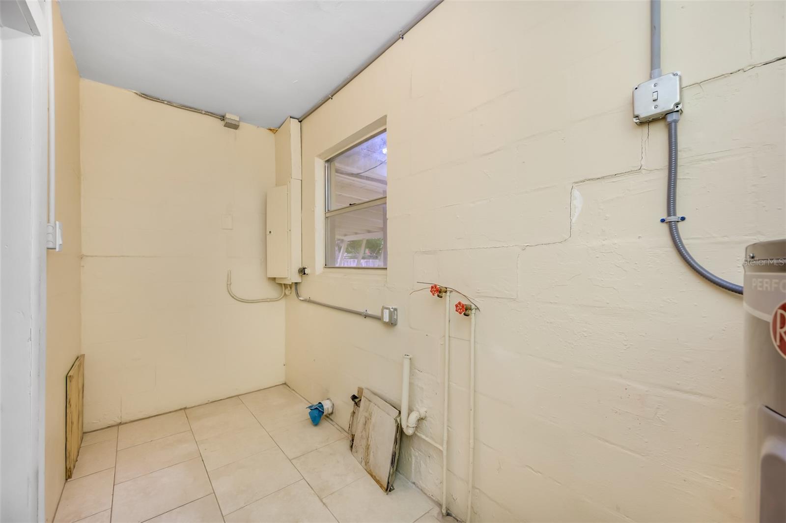 SPARKLE LAKE SUB - Residential