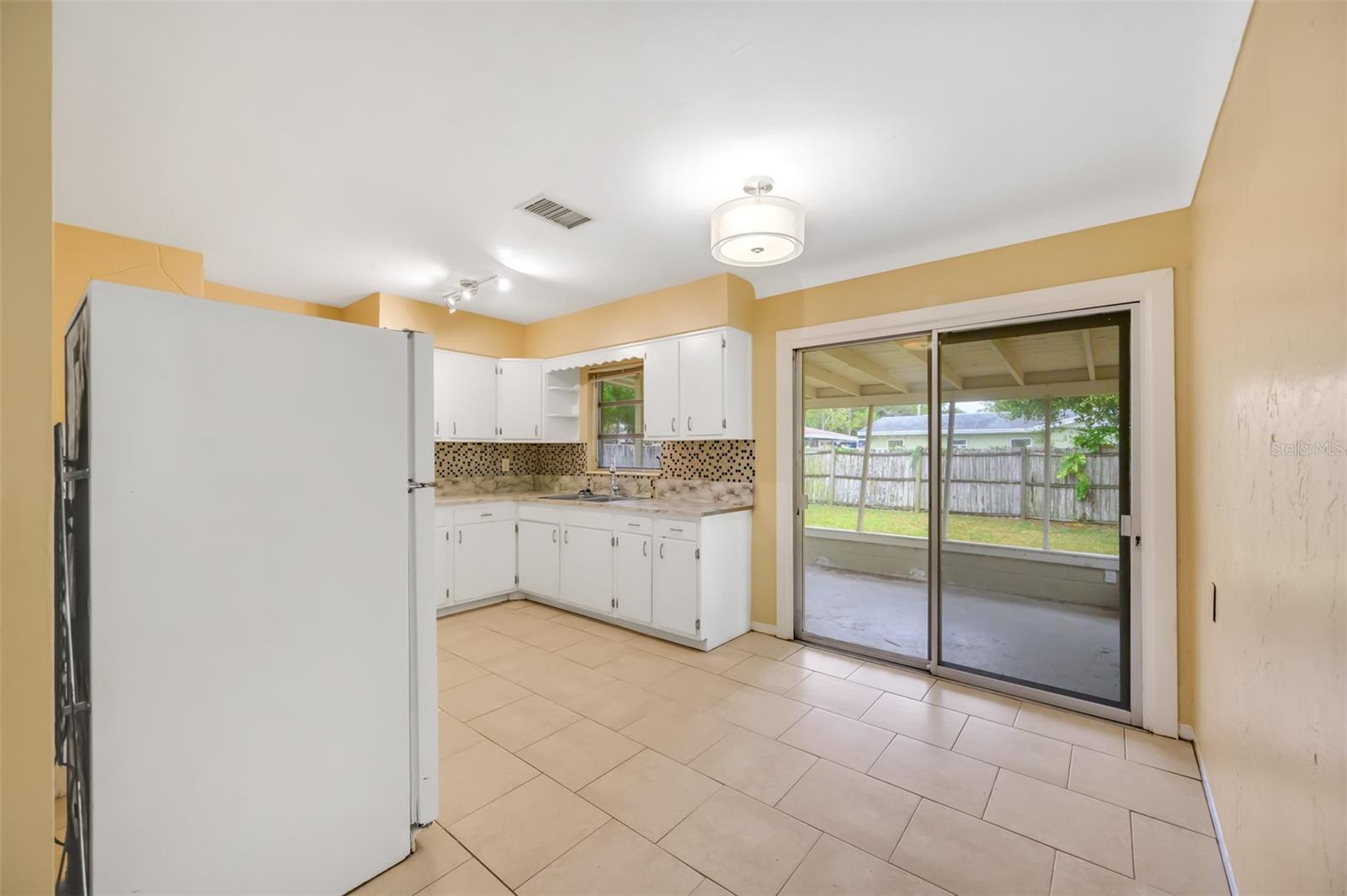 SPARKLE LAKE SUB - Residential