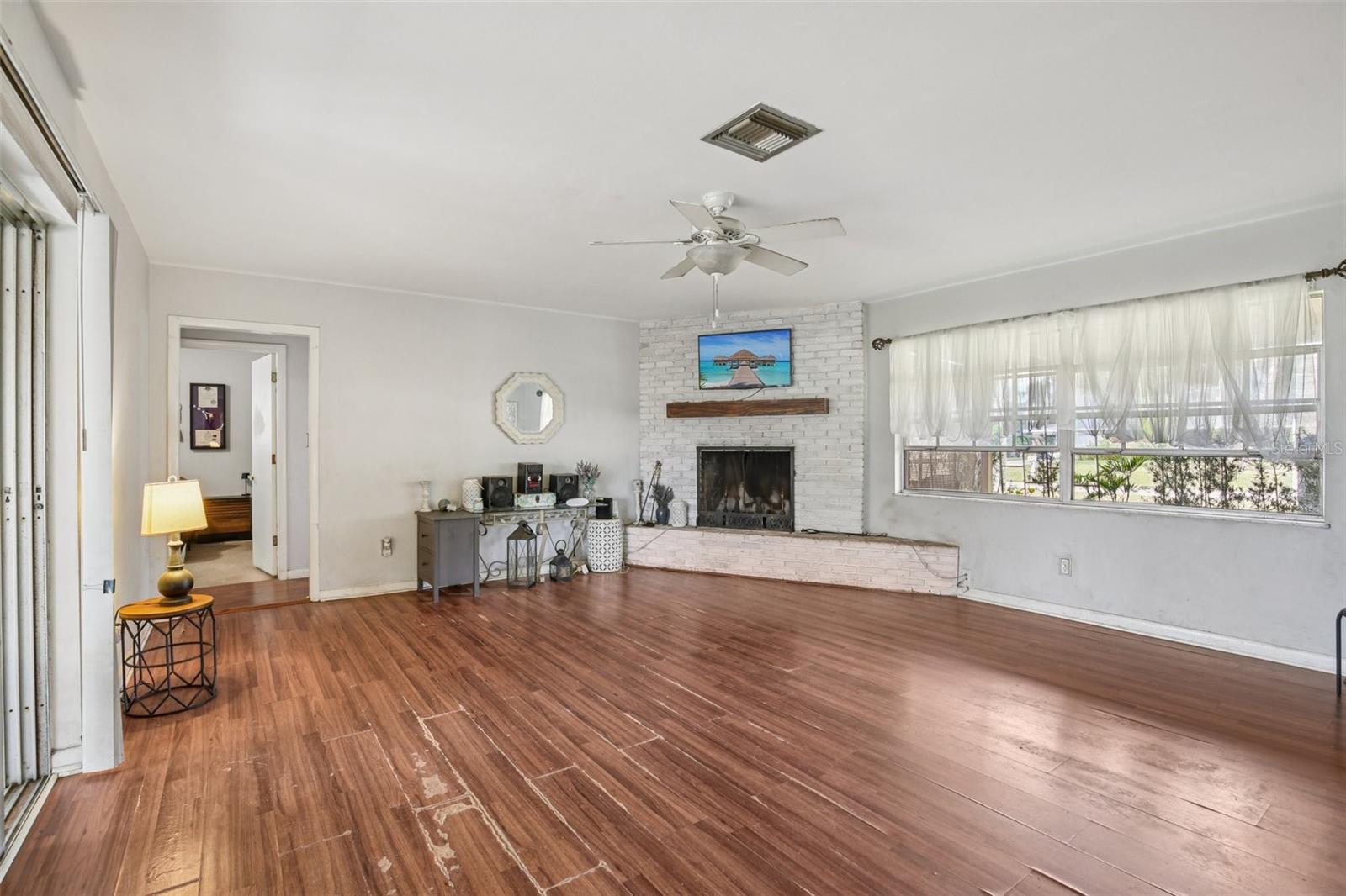 705 WESTWOOD DRIVE
