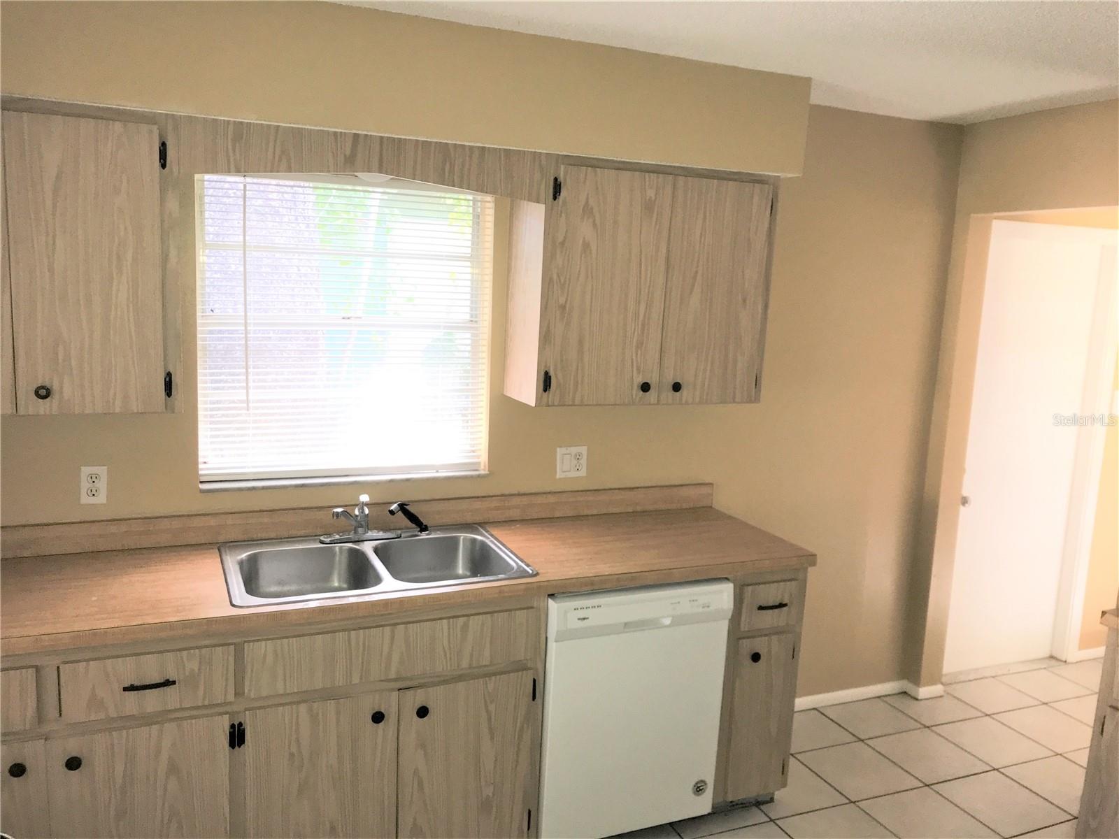 ACREAGE - Residential Lease