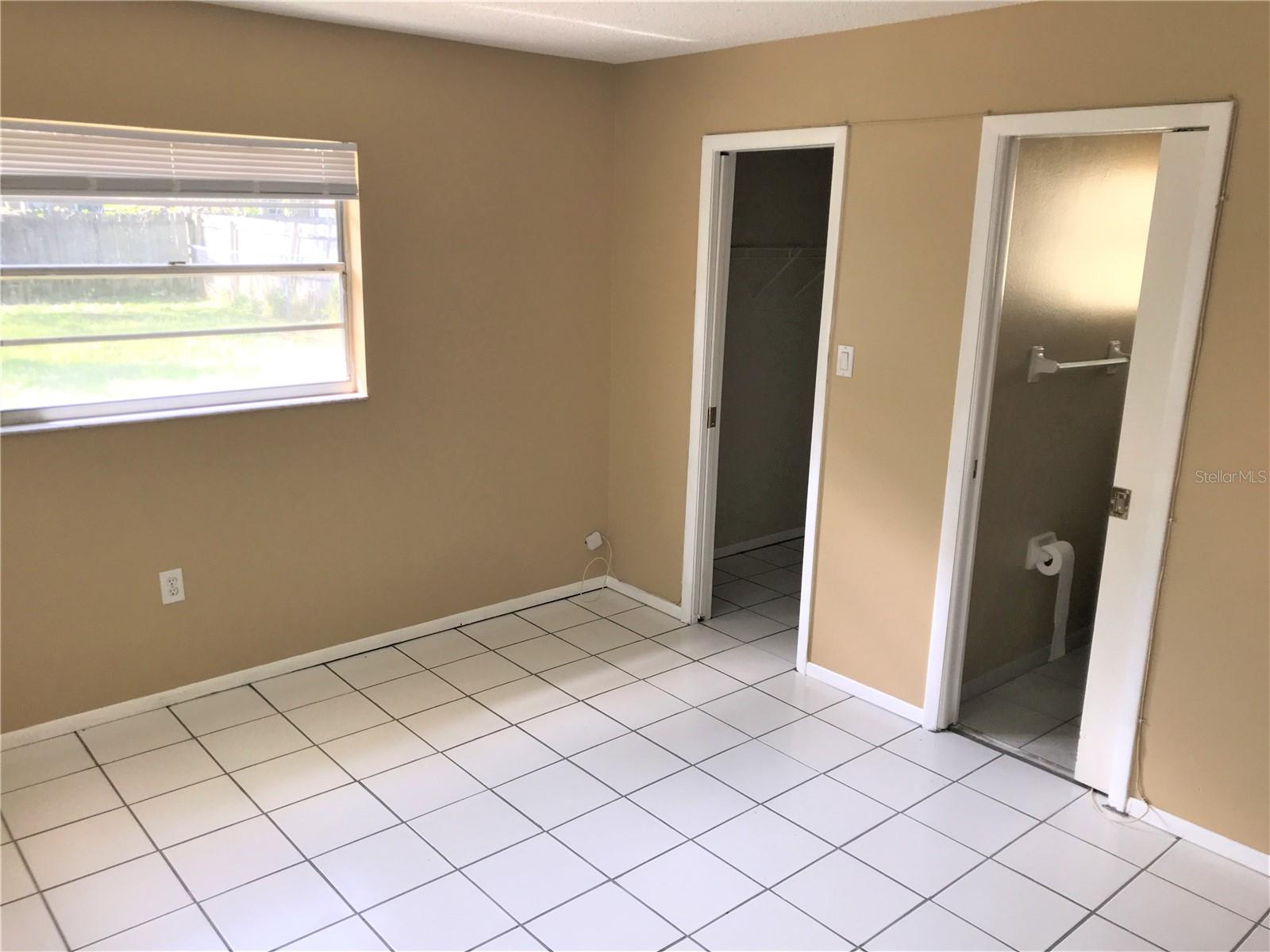 ACREAGE - Residential Lease