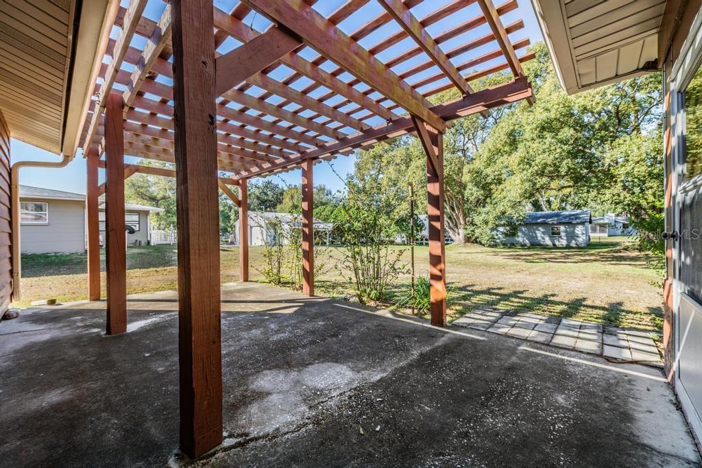 FORT KING ACRES - Residential