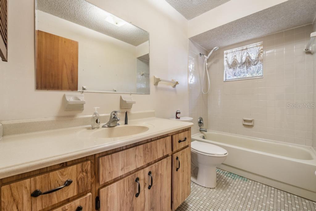 FORT KING ACRES - Residential