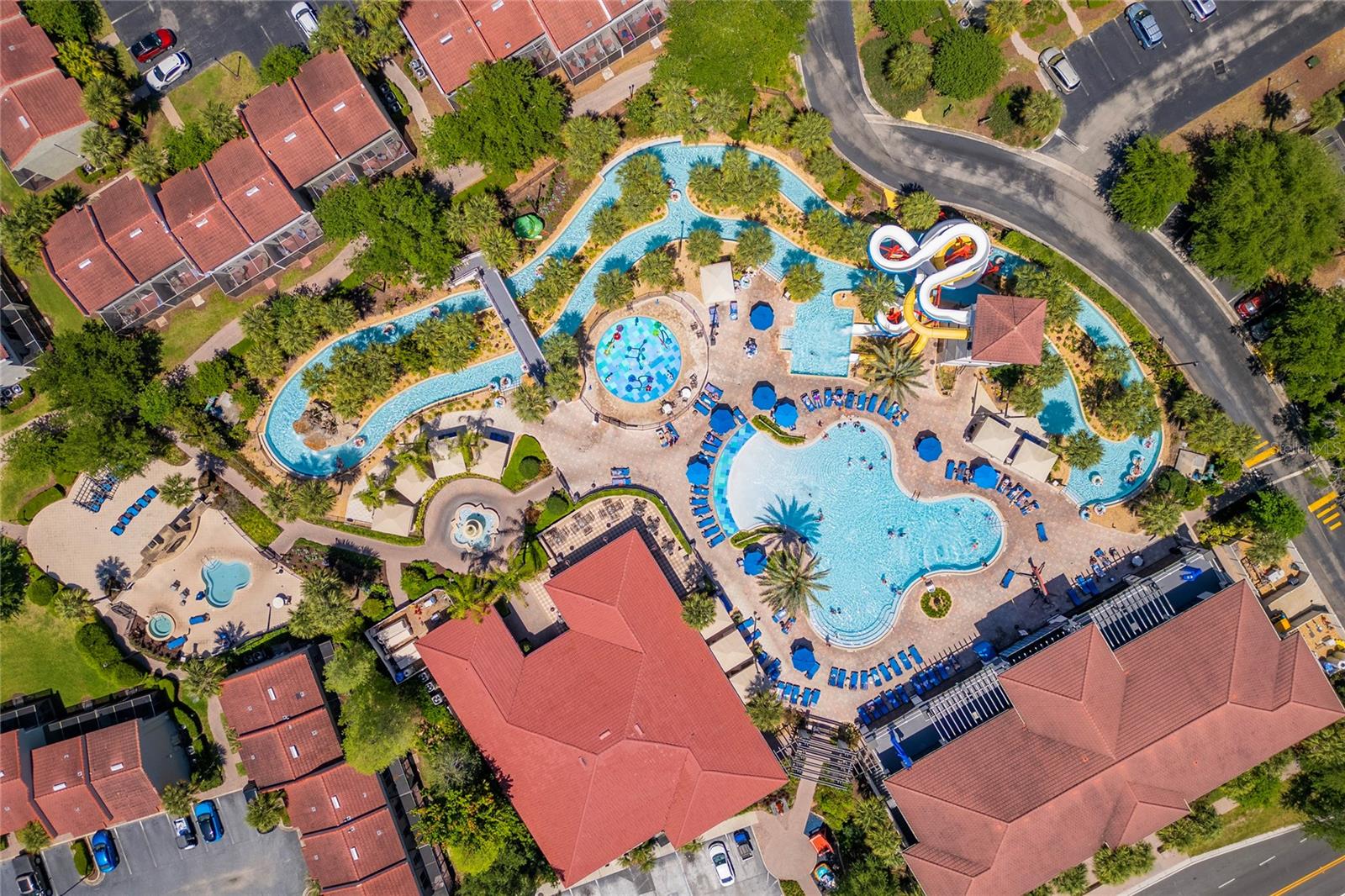 FANTASYWORLD CLUB VILLAS UNIT 3 - Residential