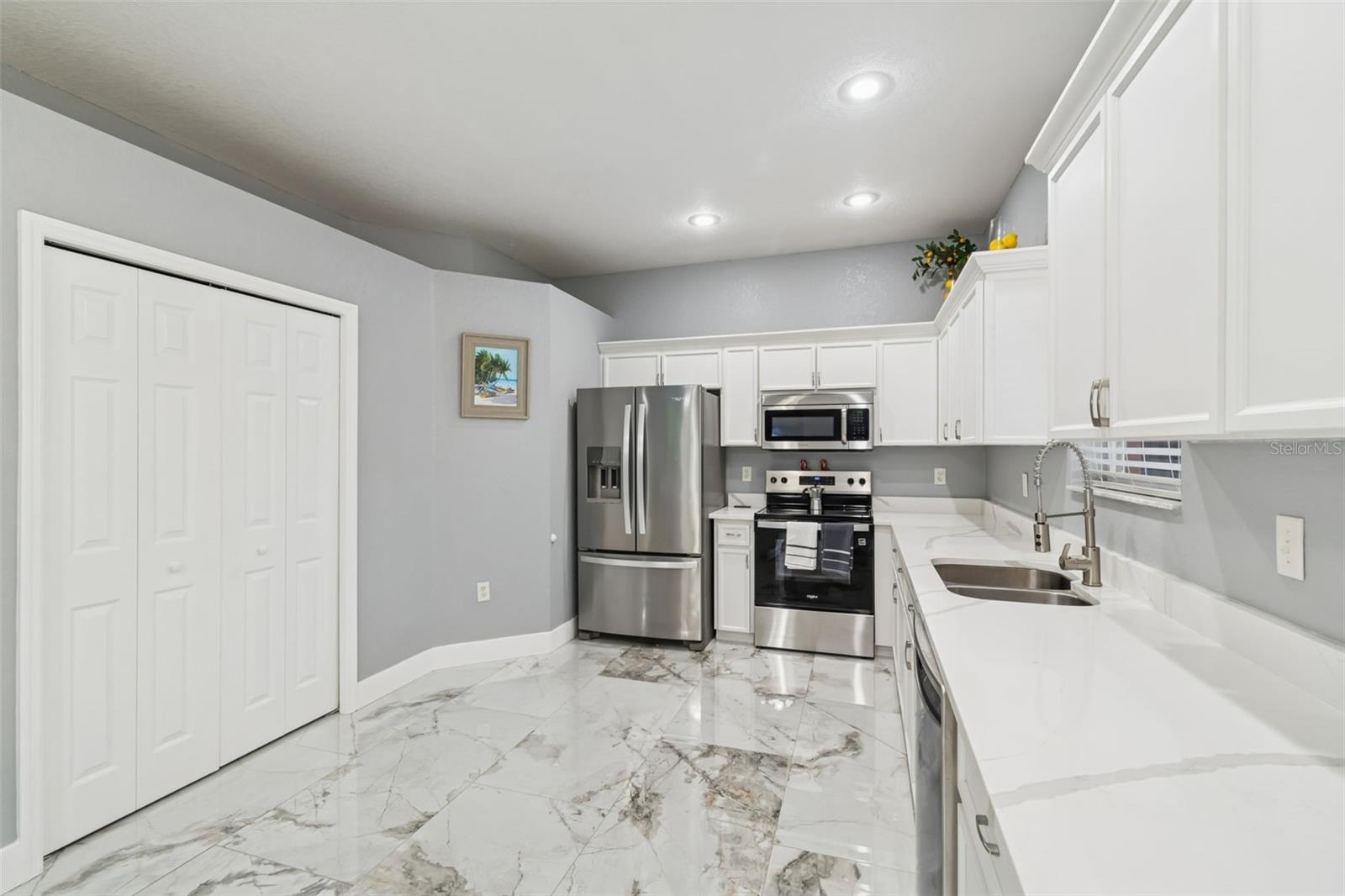 EVANS LAKESIDE HEIGHTS - Residential