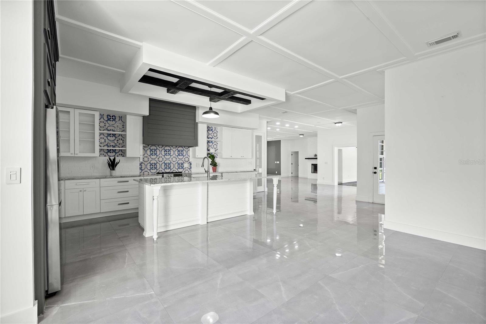 ACREAGE - Residential