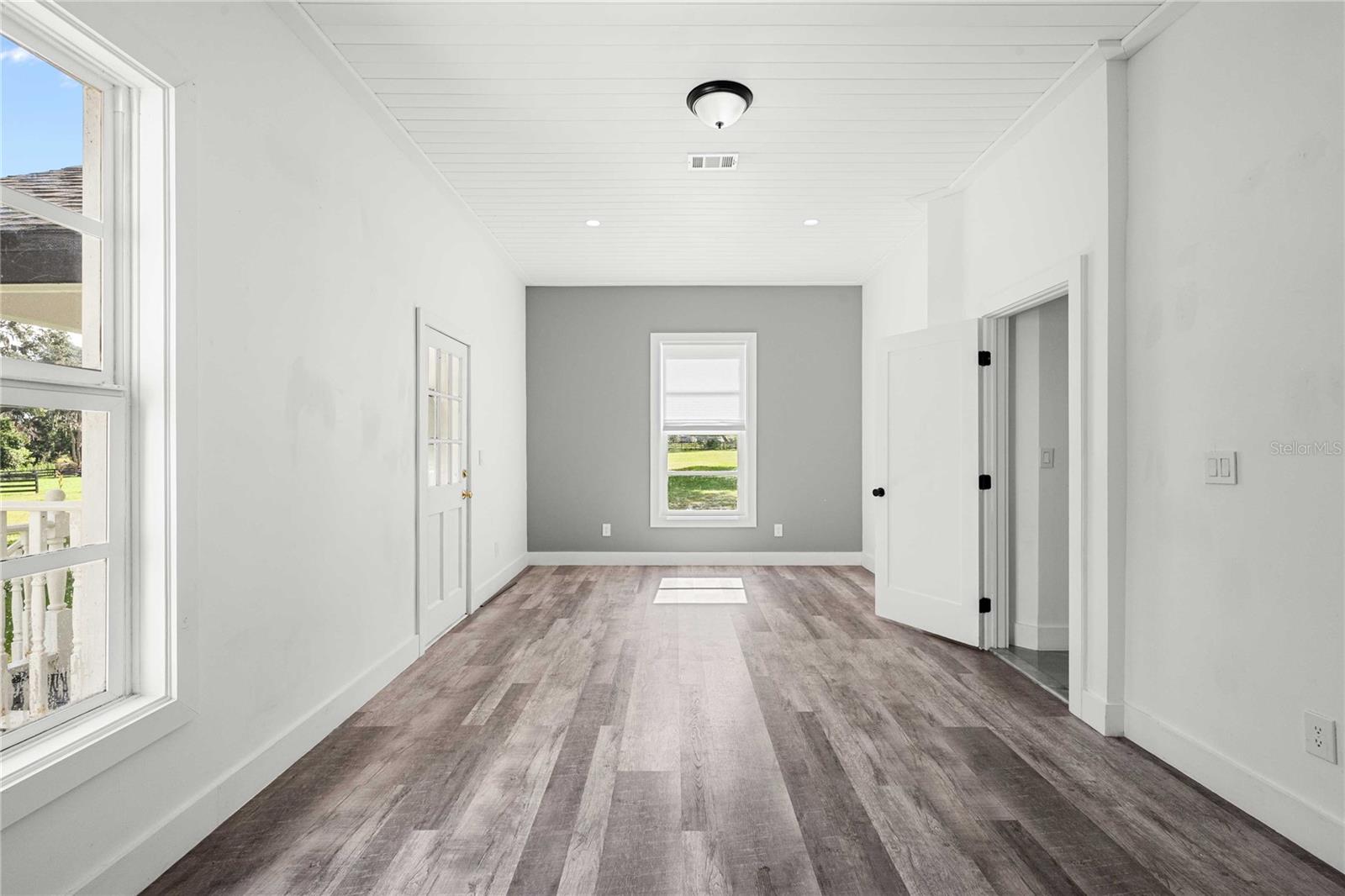 ACREAGE - Residential