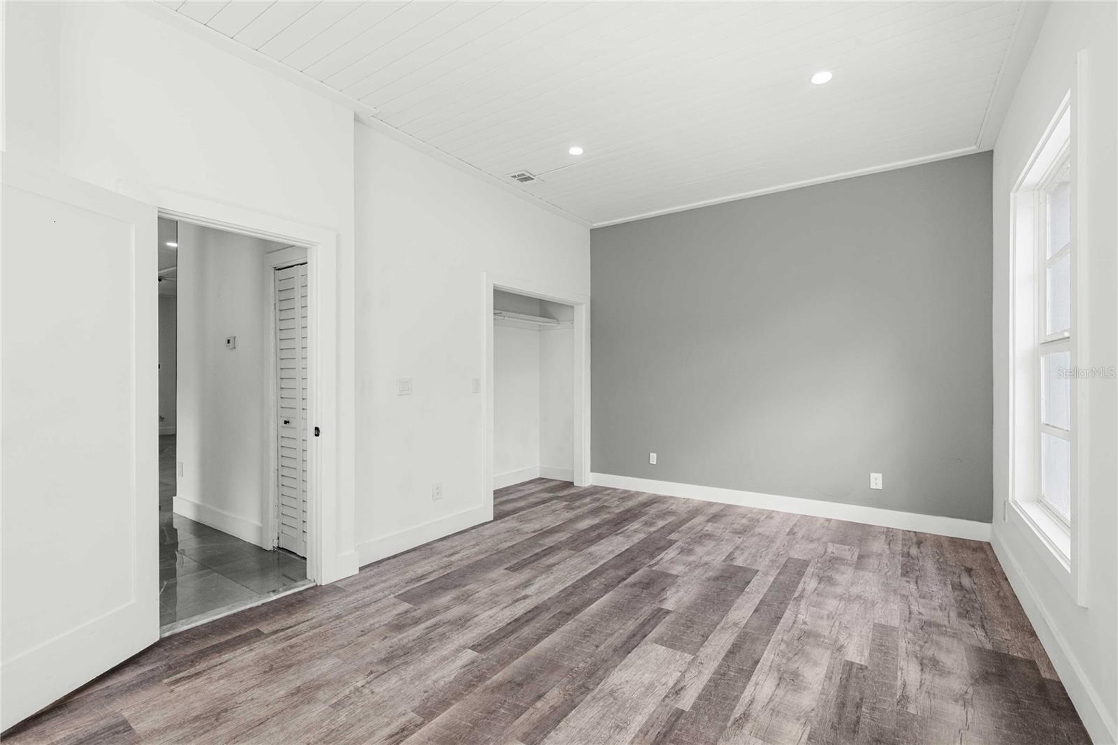 ACREAGE - Residential