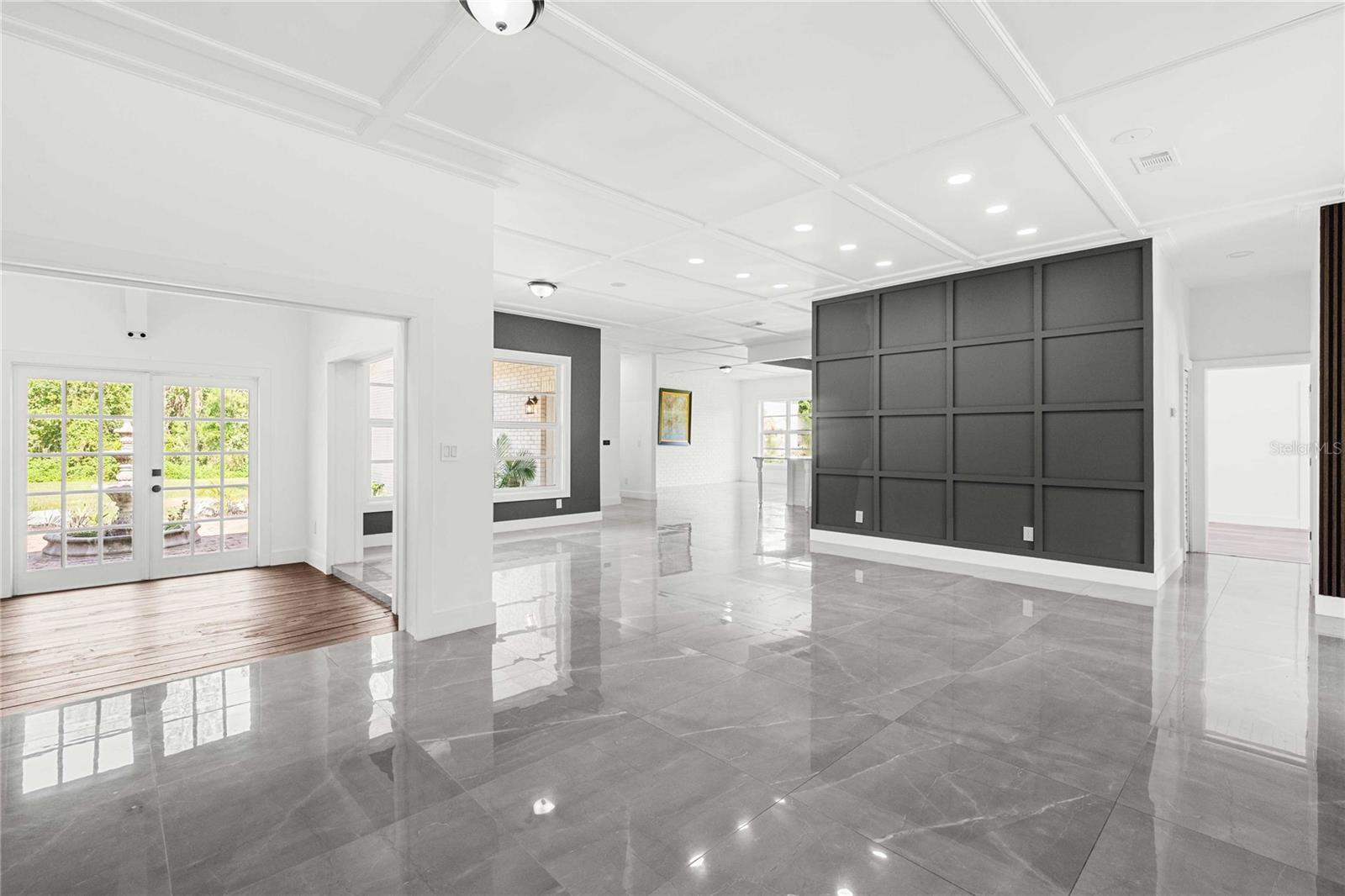 ACREAGE - Residential