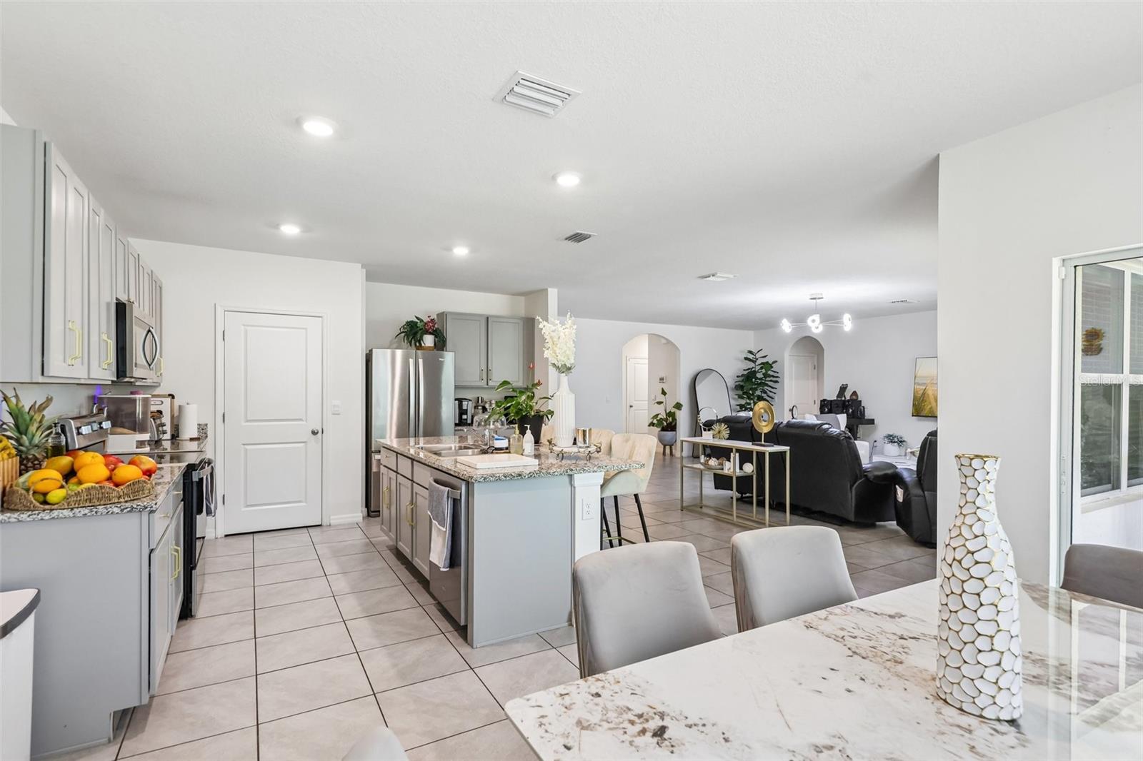 LAKE DIAMOND NORTH - Residential