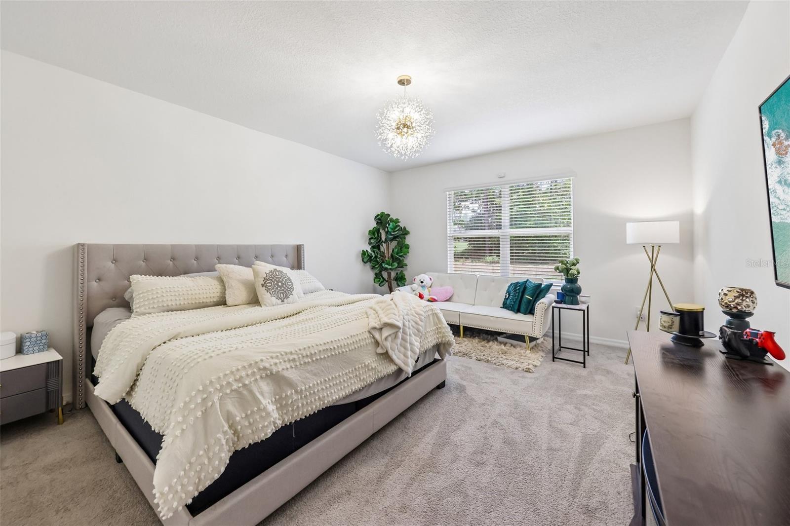 LAKE DIAMOND NORTH - Residential