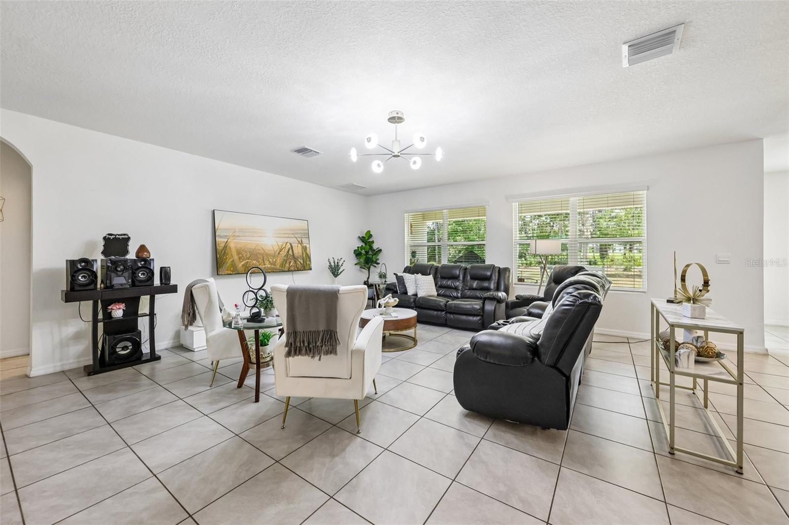 LAKE DIAMOND NORTH - Residential