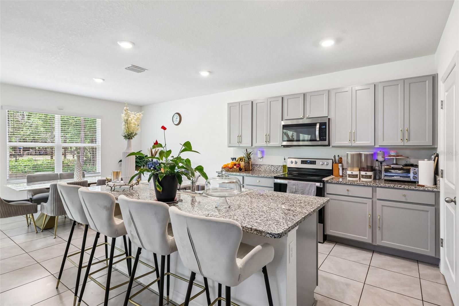 LAKE DIAMOND NORTH - Residential