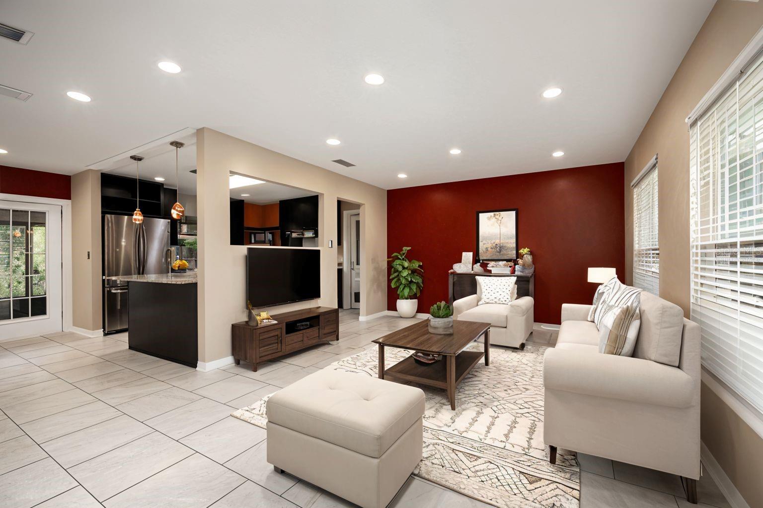 COUNTRY CLUB ESTATE MCINTOSH GRT - Residential