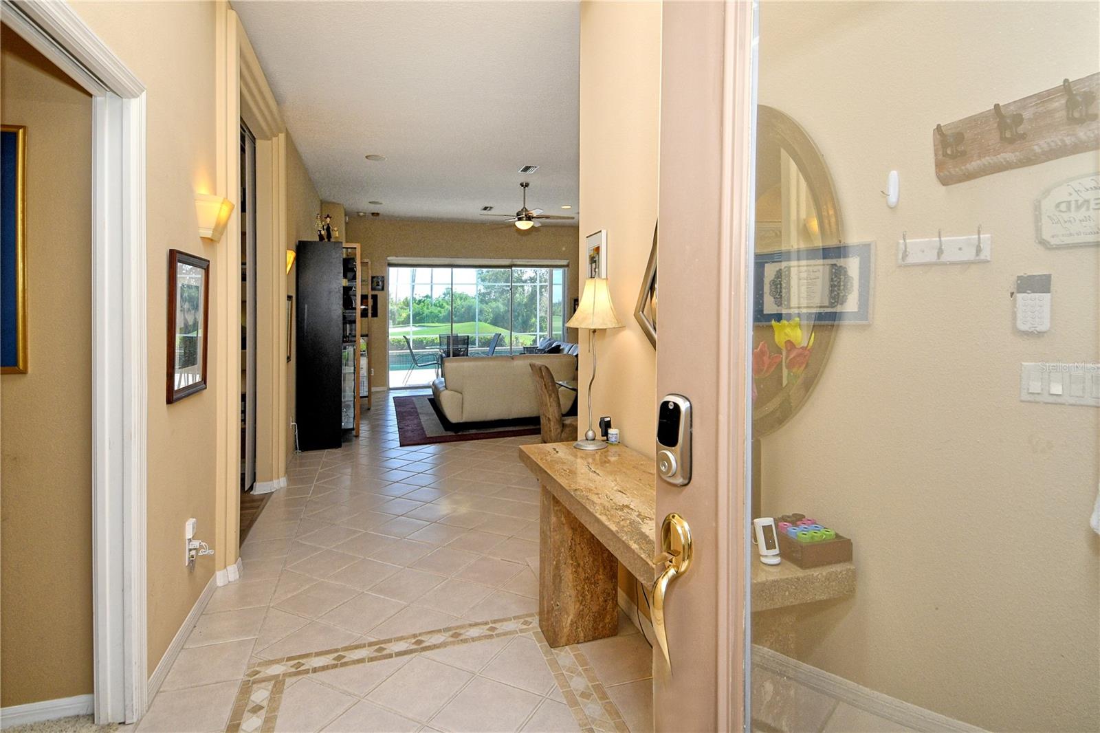 HERITAGE OAKS GOLF & COUNTRY CLUB - Residential