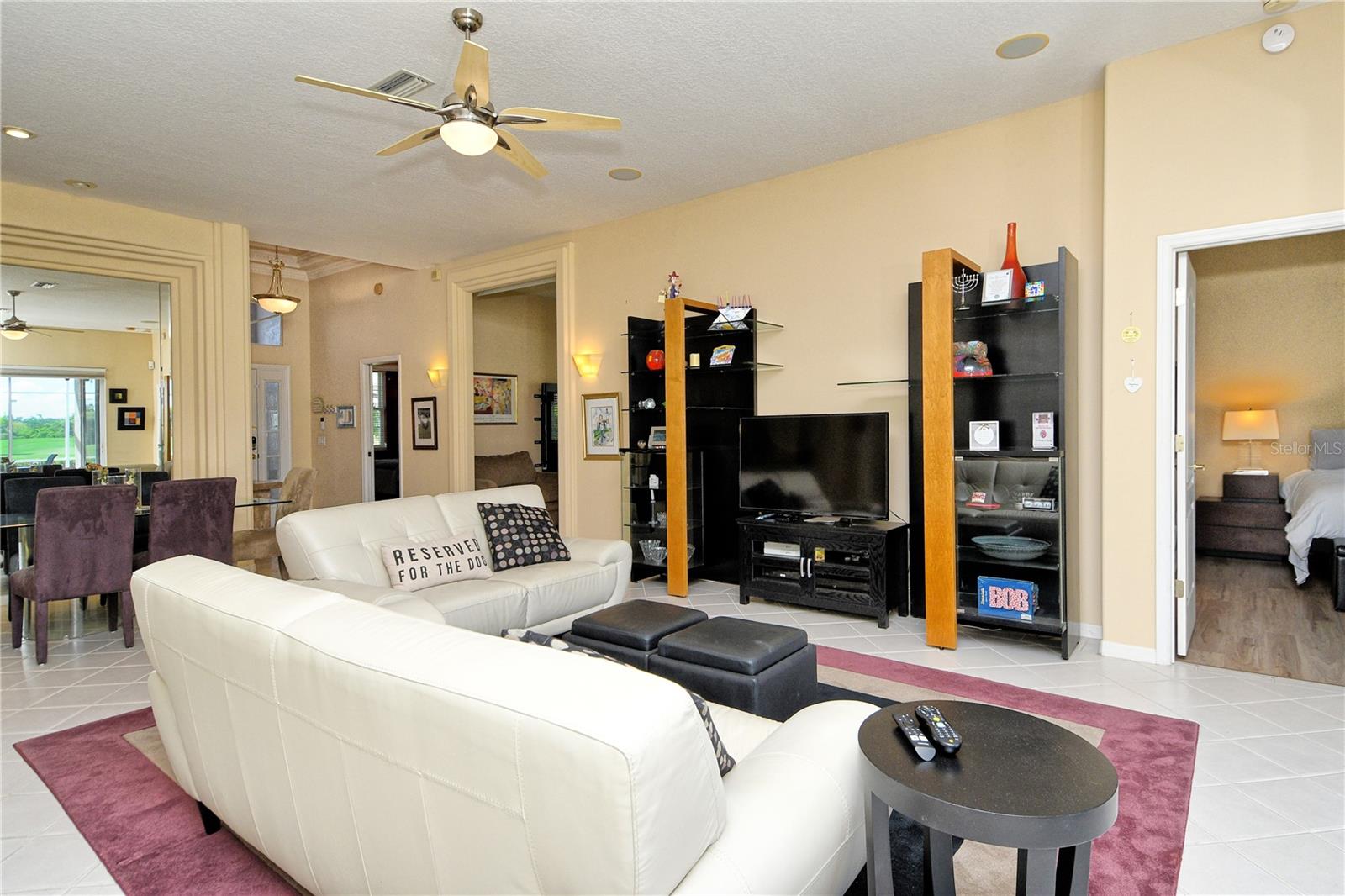 HERITAGE OAKS GOLF & COUNTRY CLUB - Residential