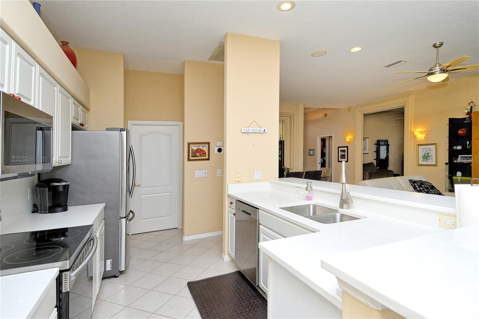 HERITAGE OAKS GOLF & COUNTRY CLUB - Residential