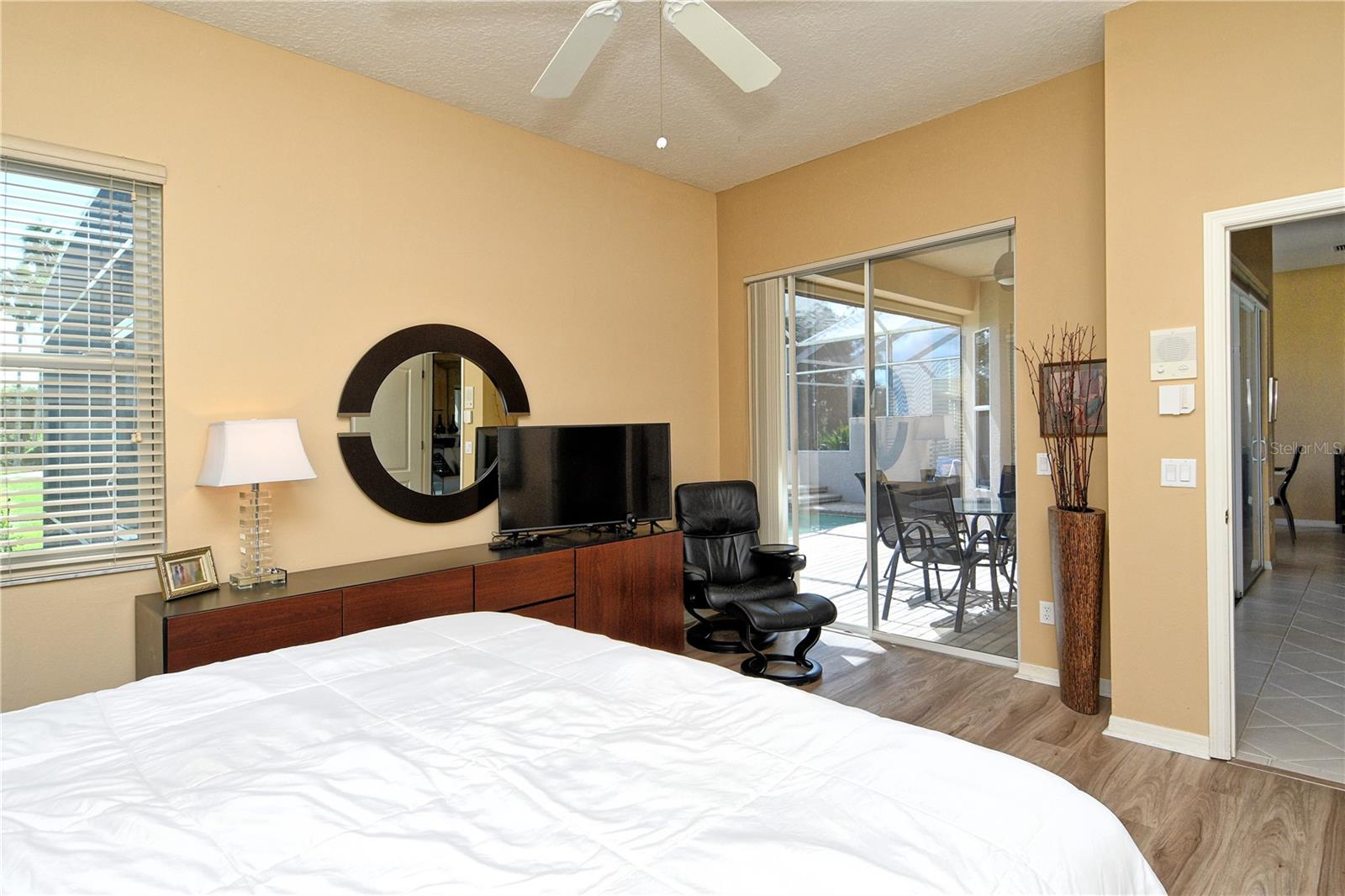 HERITAGE OAKS GOLF & COUNTRY CLUB - Residential