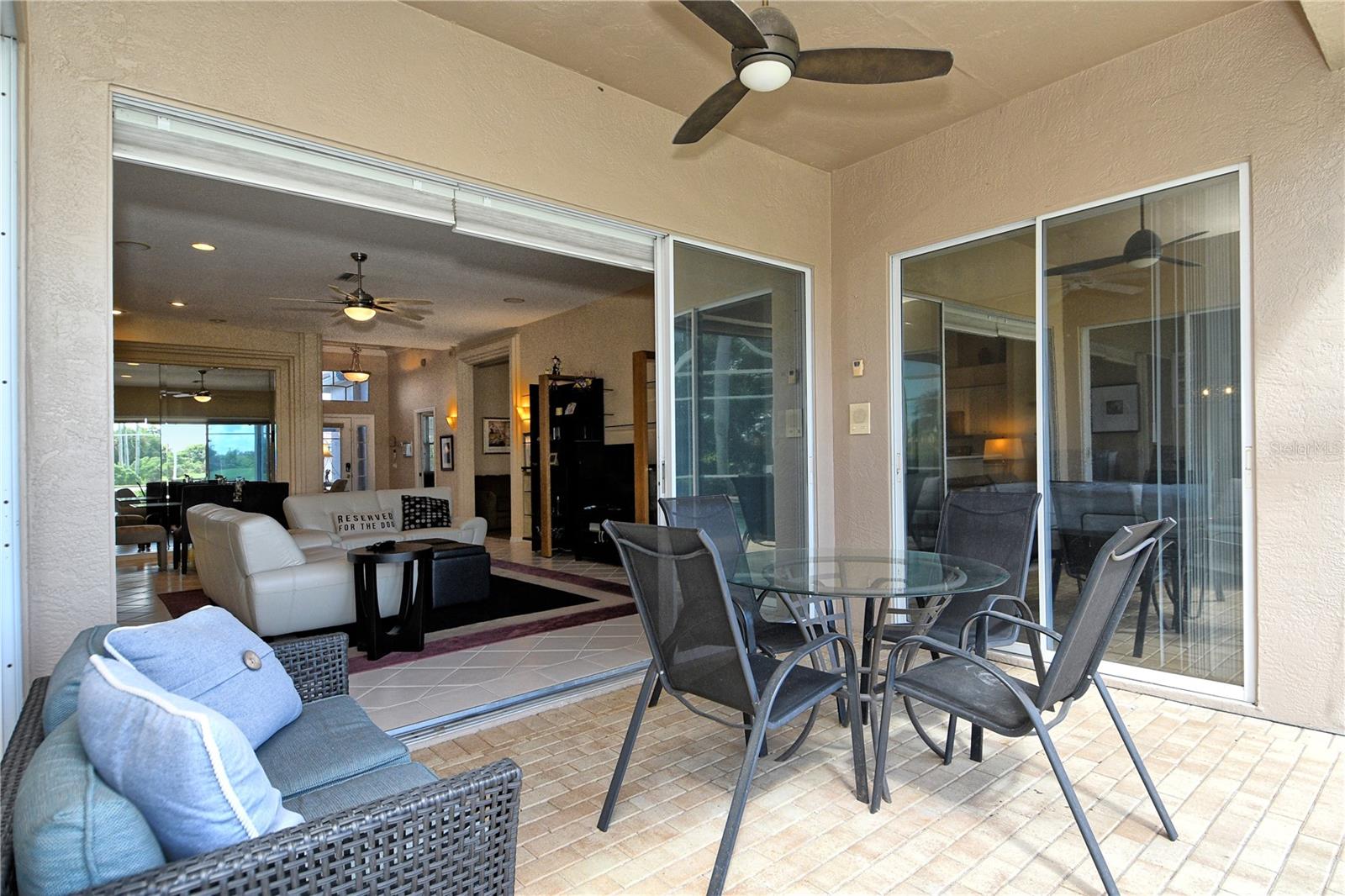 HERITAGE OAKS GOLF & COUNTRY CLUB - Residential