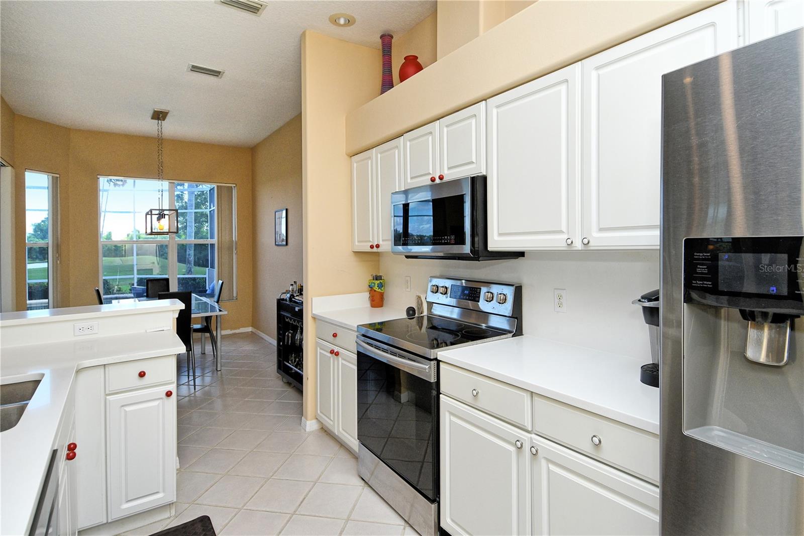 HERITAGE OAKS GOLF & COUNTRY CLUB - Residential