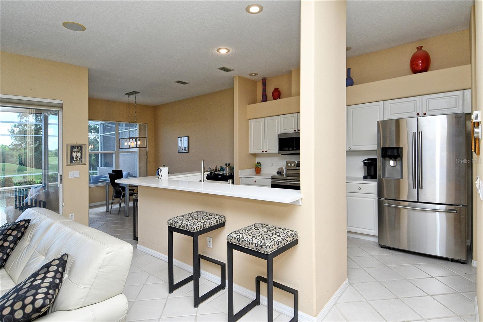 HERITAGE OAKS GOLF & COUNTRY CLUB - Residential